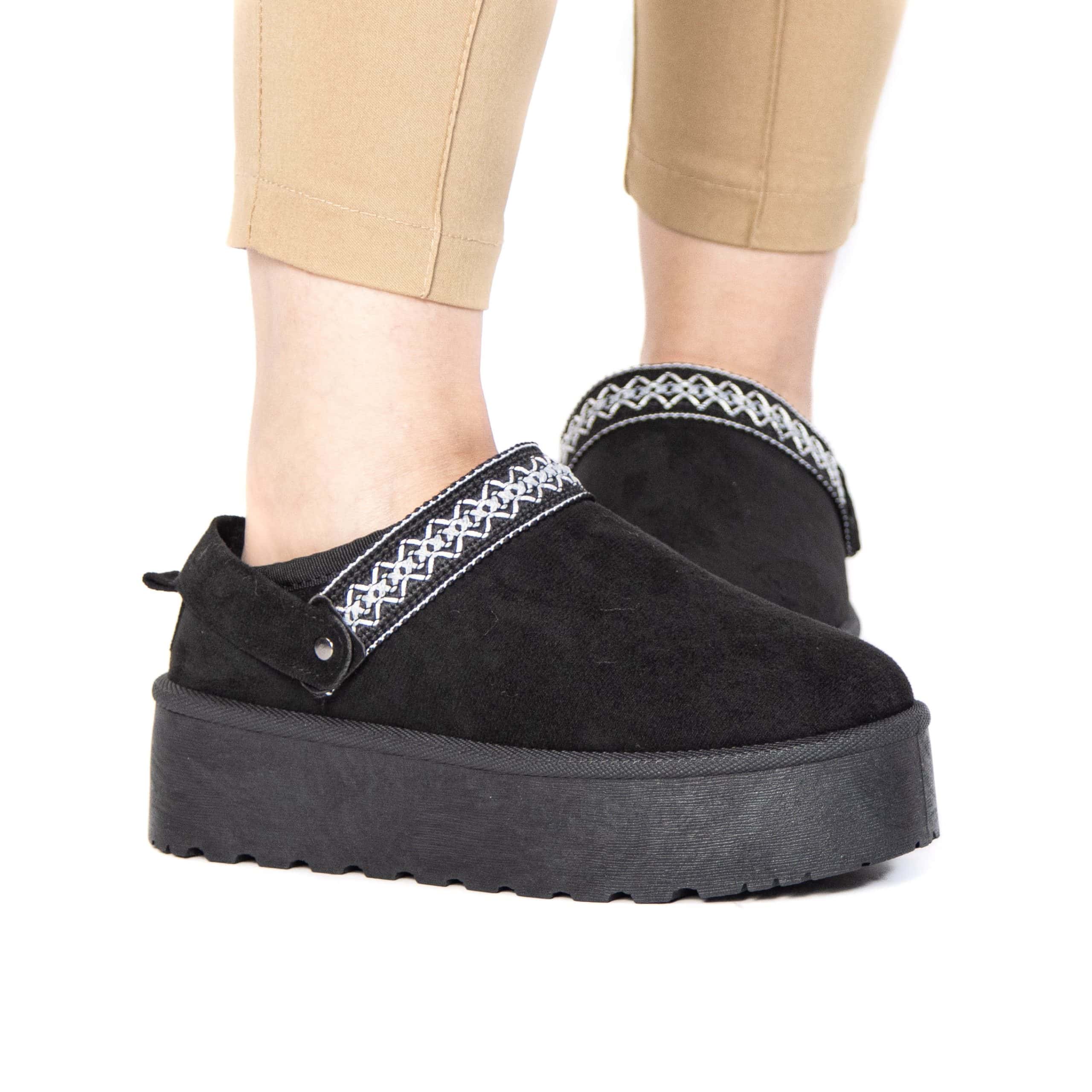 Shaggy – Chaussons à plateforme en Noir.