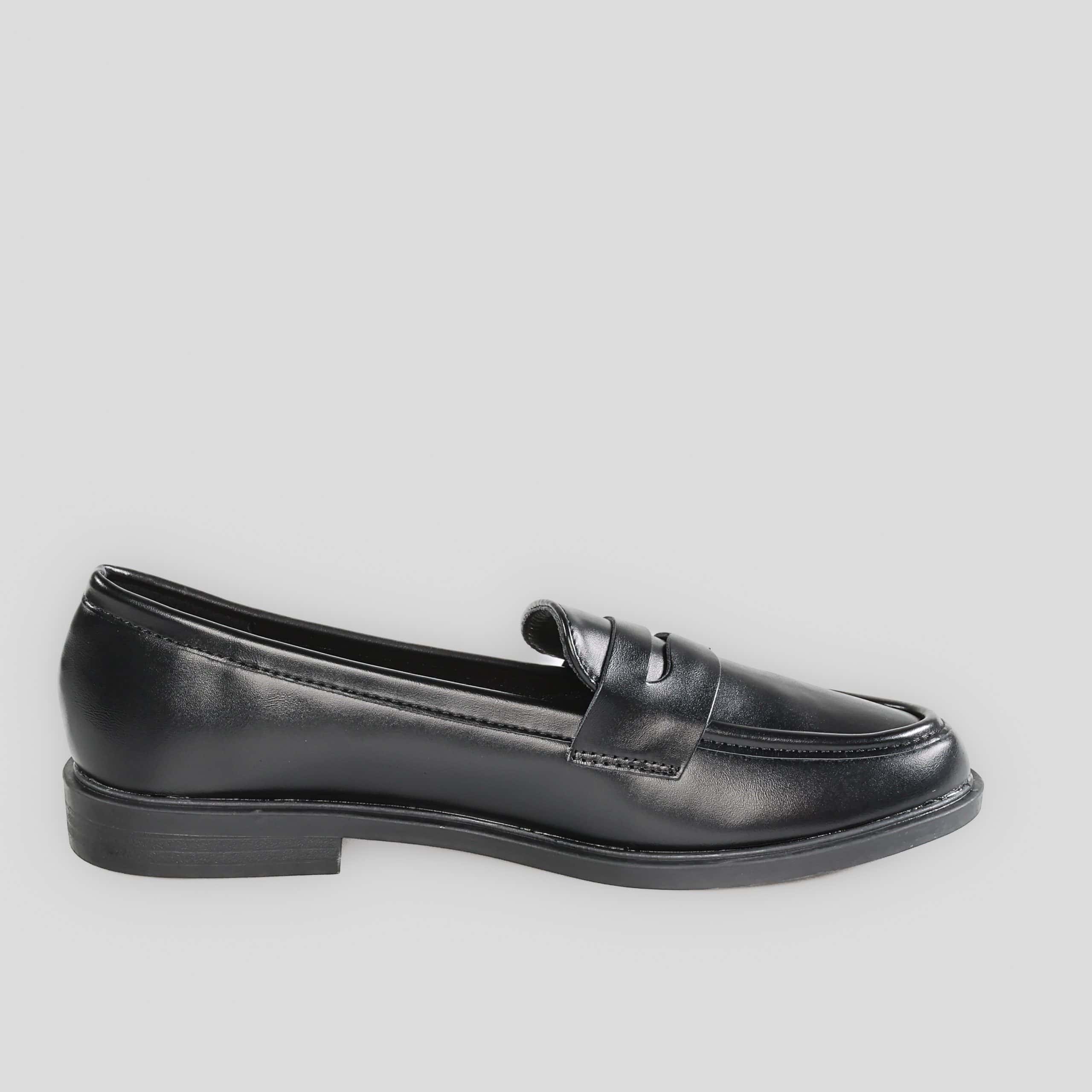 Roma – Mocassins Femmes en Noir.