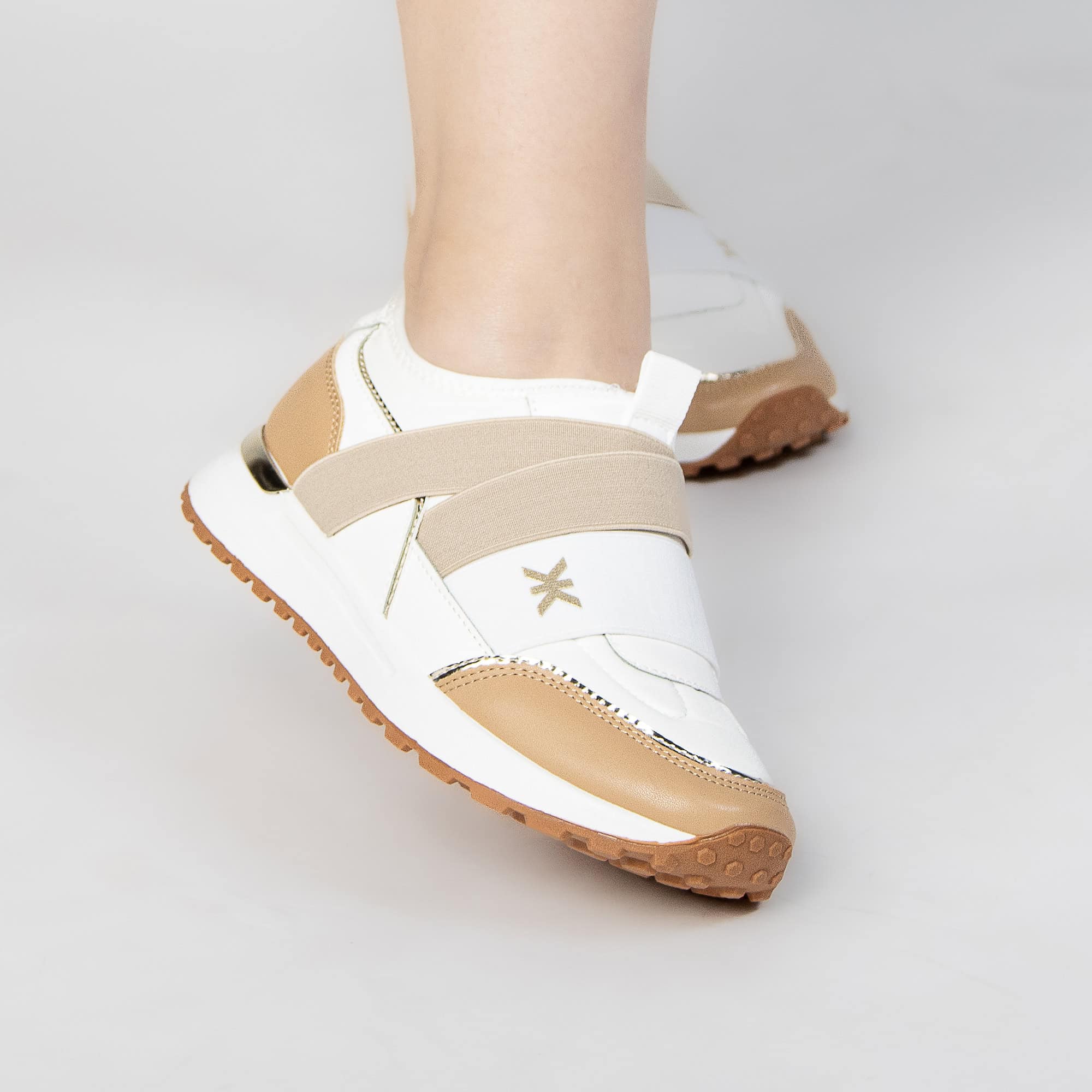 Melvine - Baskets Femmes en Kaki.