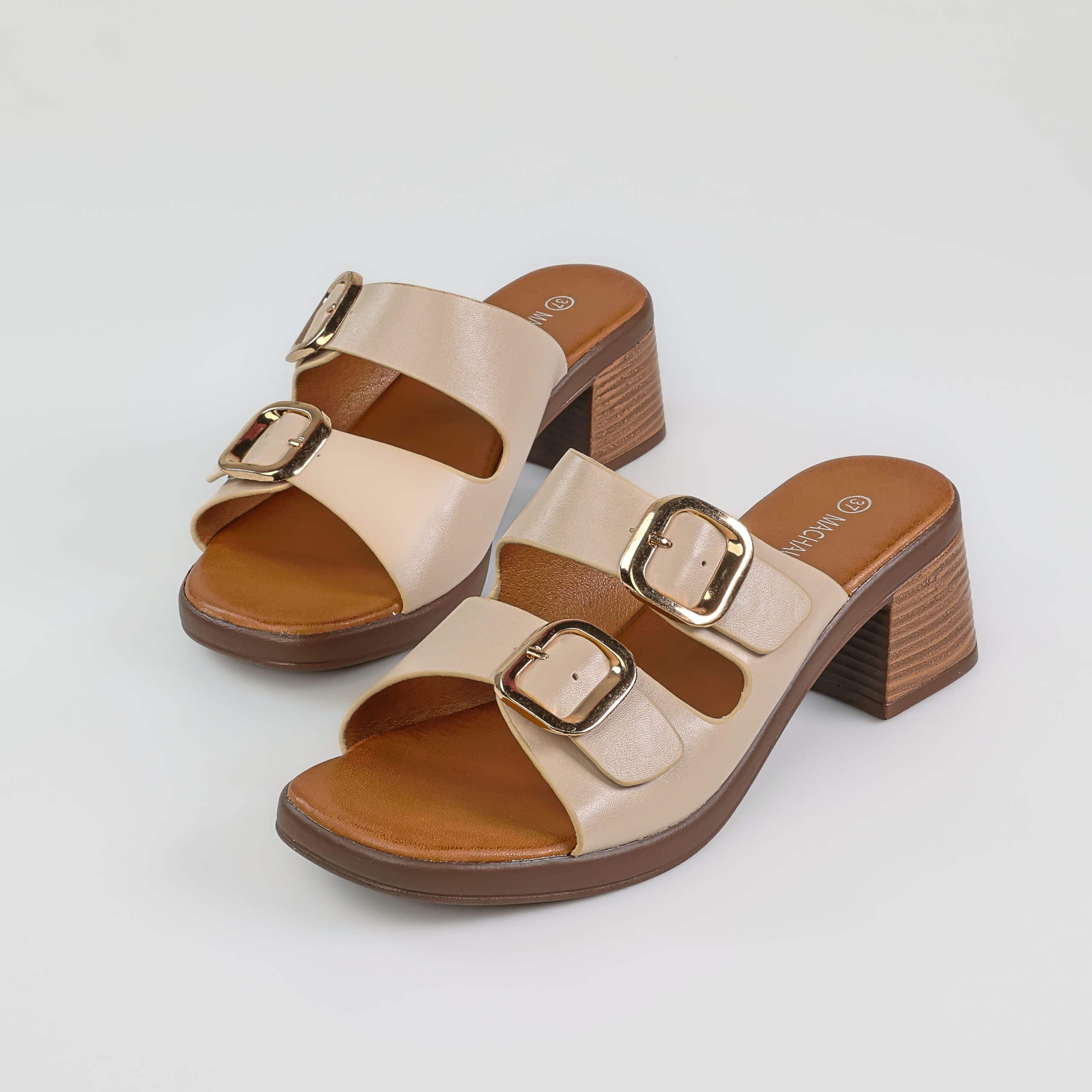 Sève – Sandales demi talon en Beige.