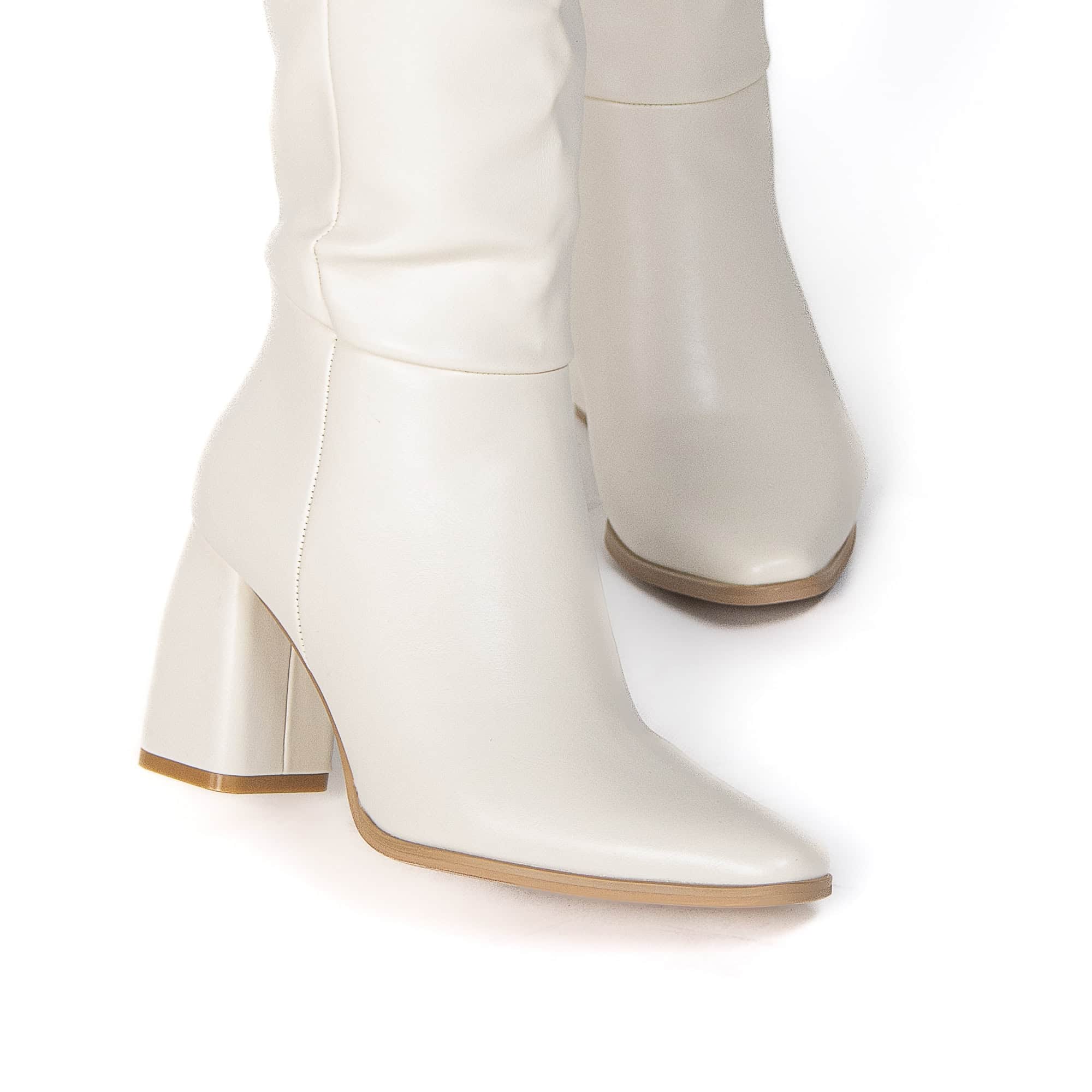 DRINDLE – Bottes femmes en Beige.