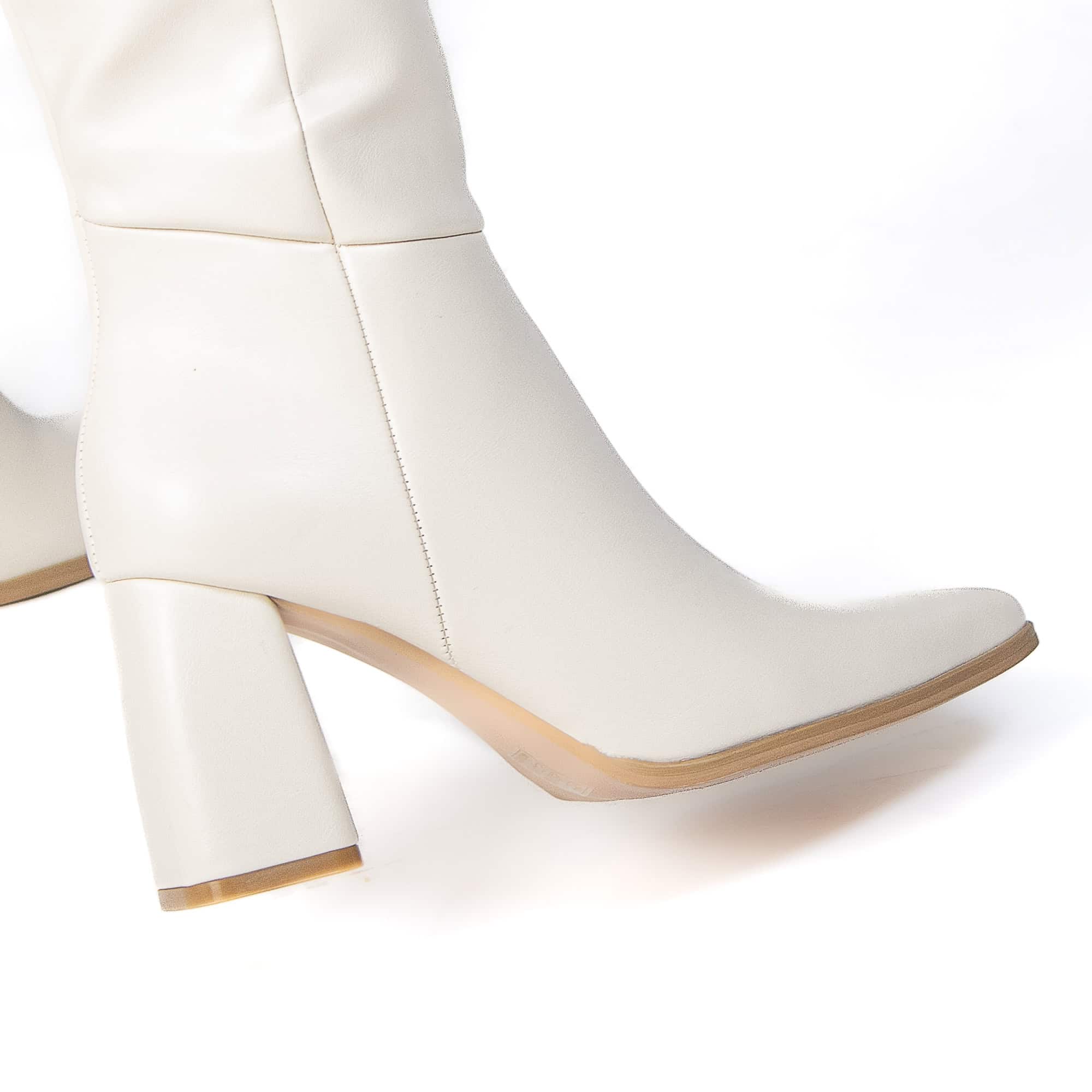 DRINDLE – Bottes femmes en Beige.