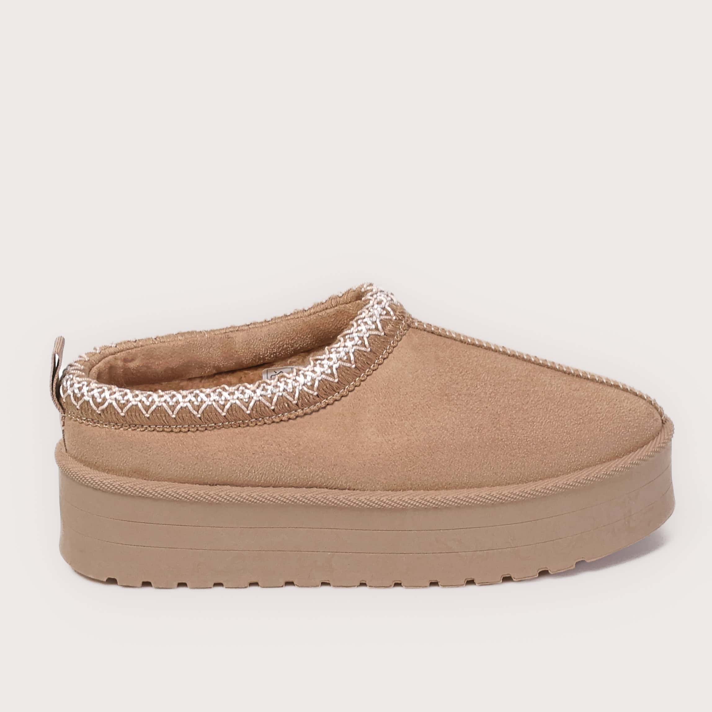 Dorisa – Chaussons Femmes en Beige.