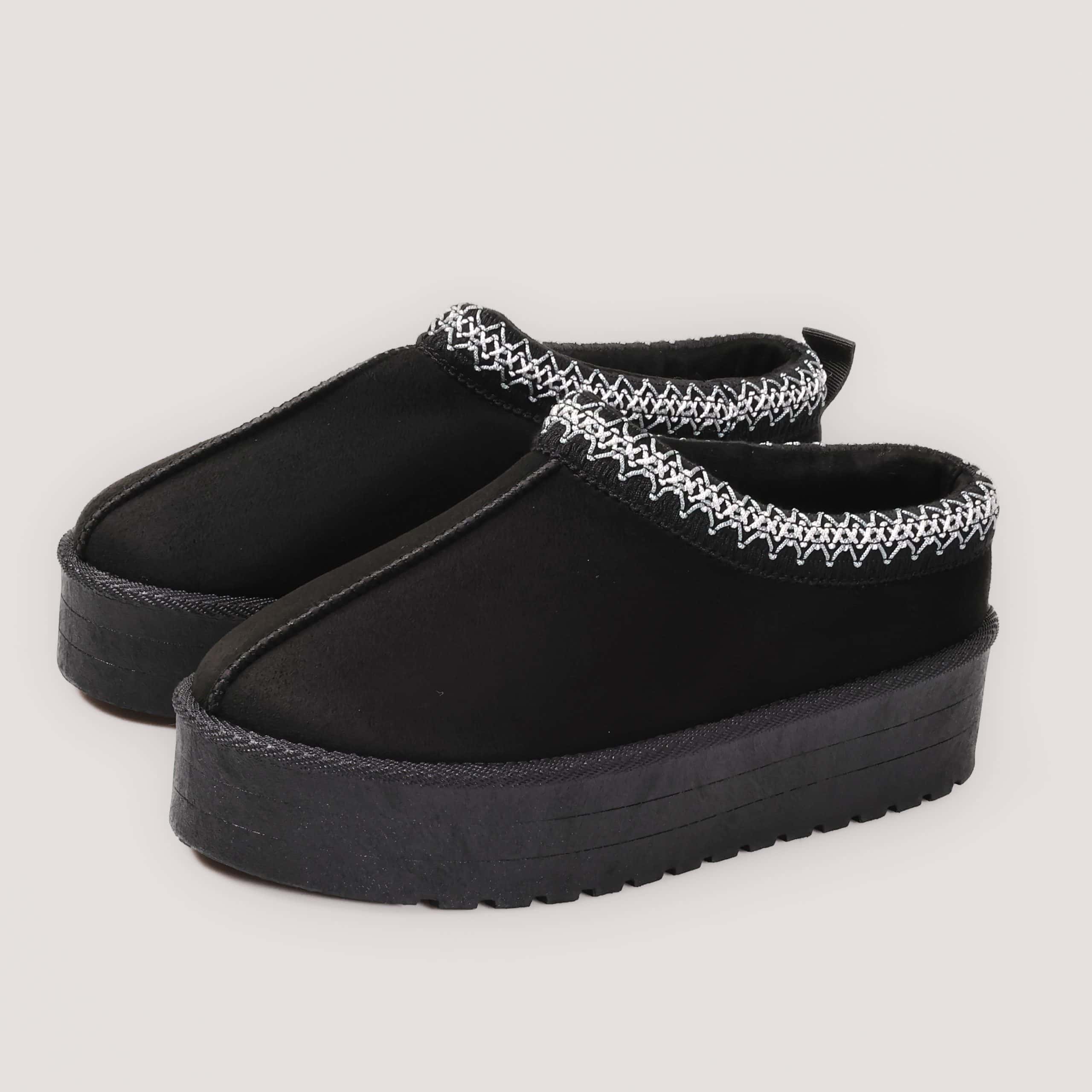 Dorisa – Chaussons Femmes en Noir.