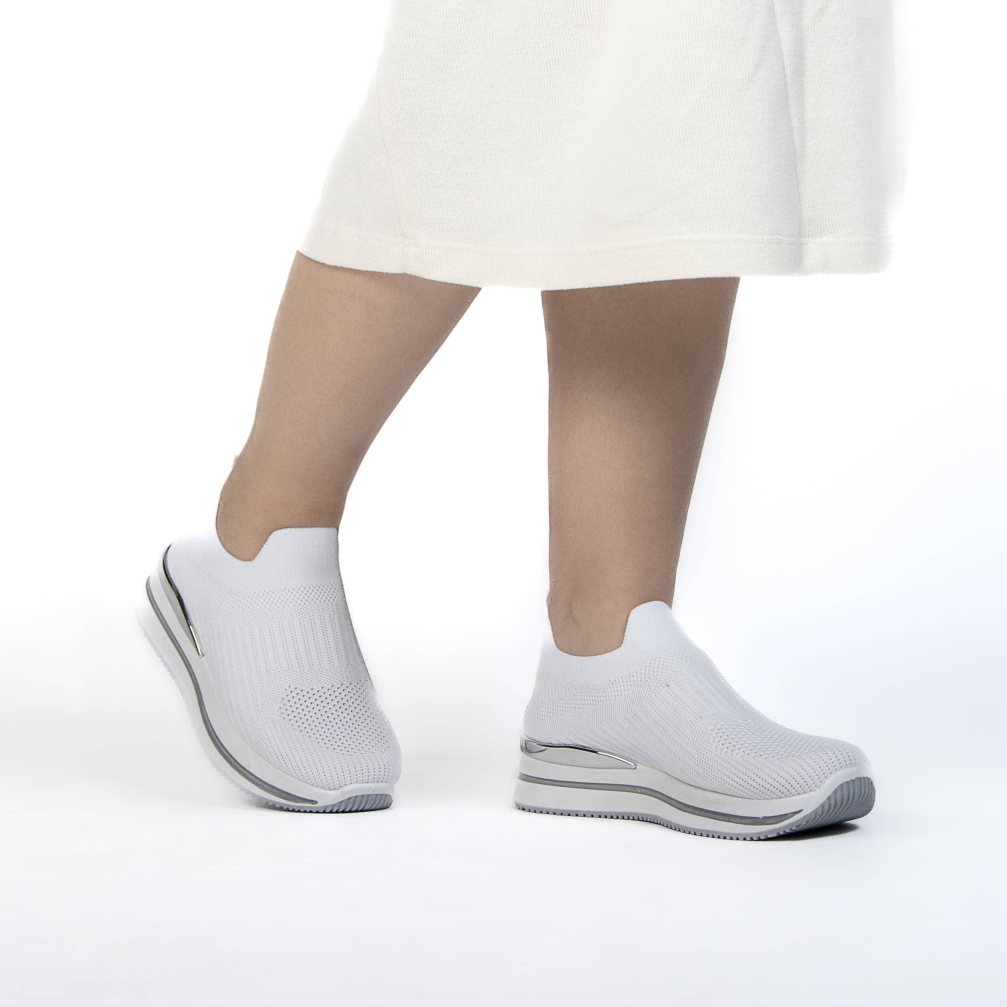 Springy - Baskets Femmes en Blanc.