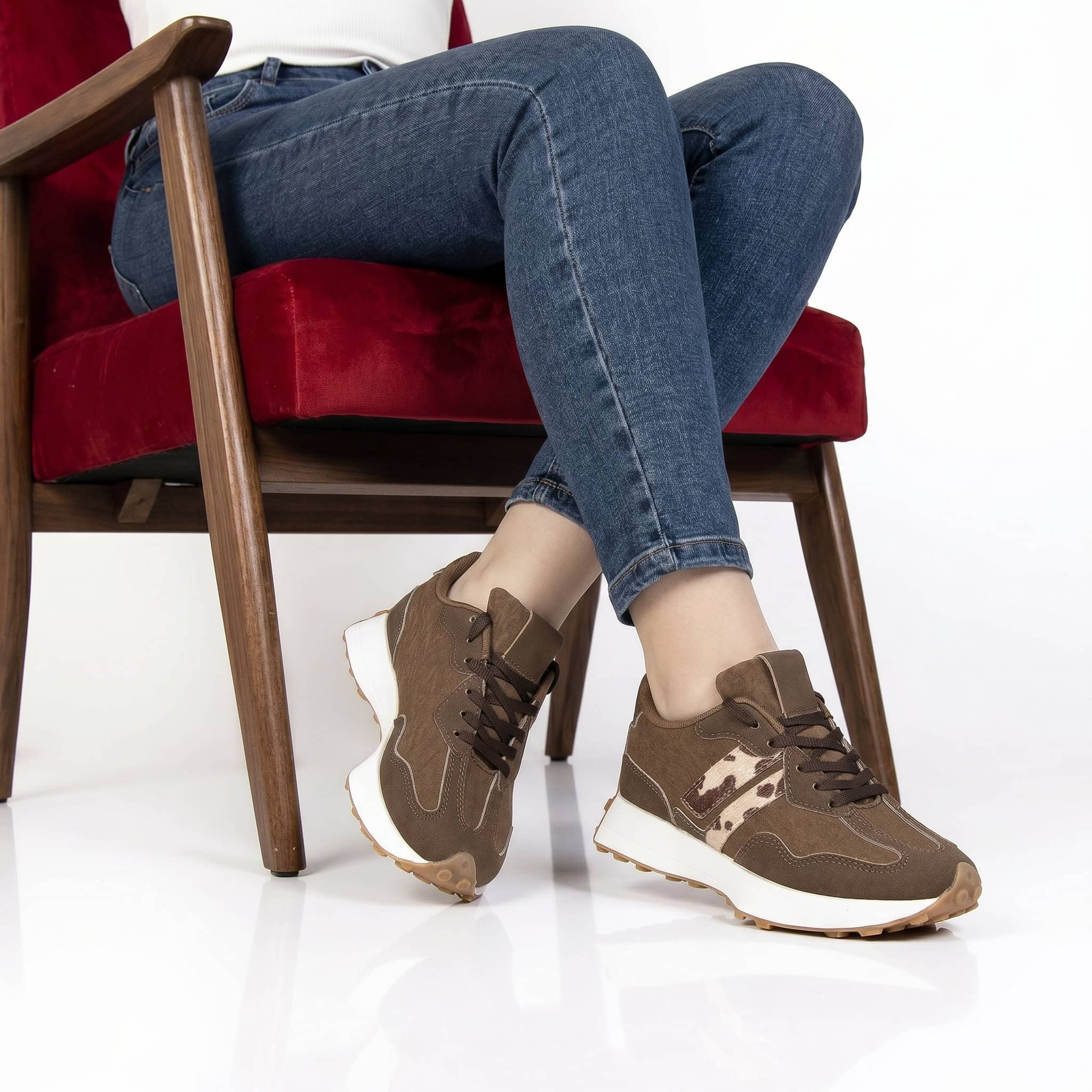OZEL – Baskets femmes en Marron.