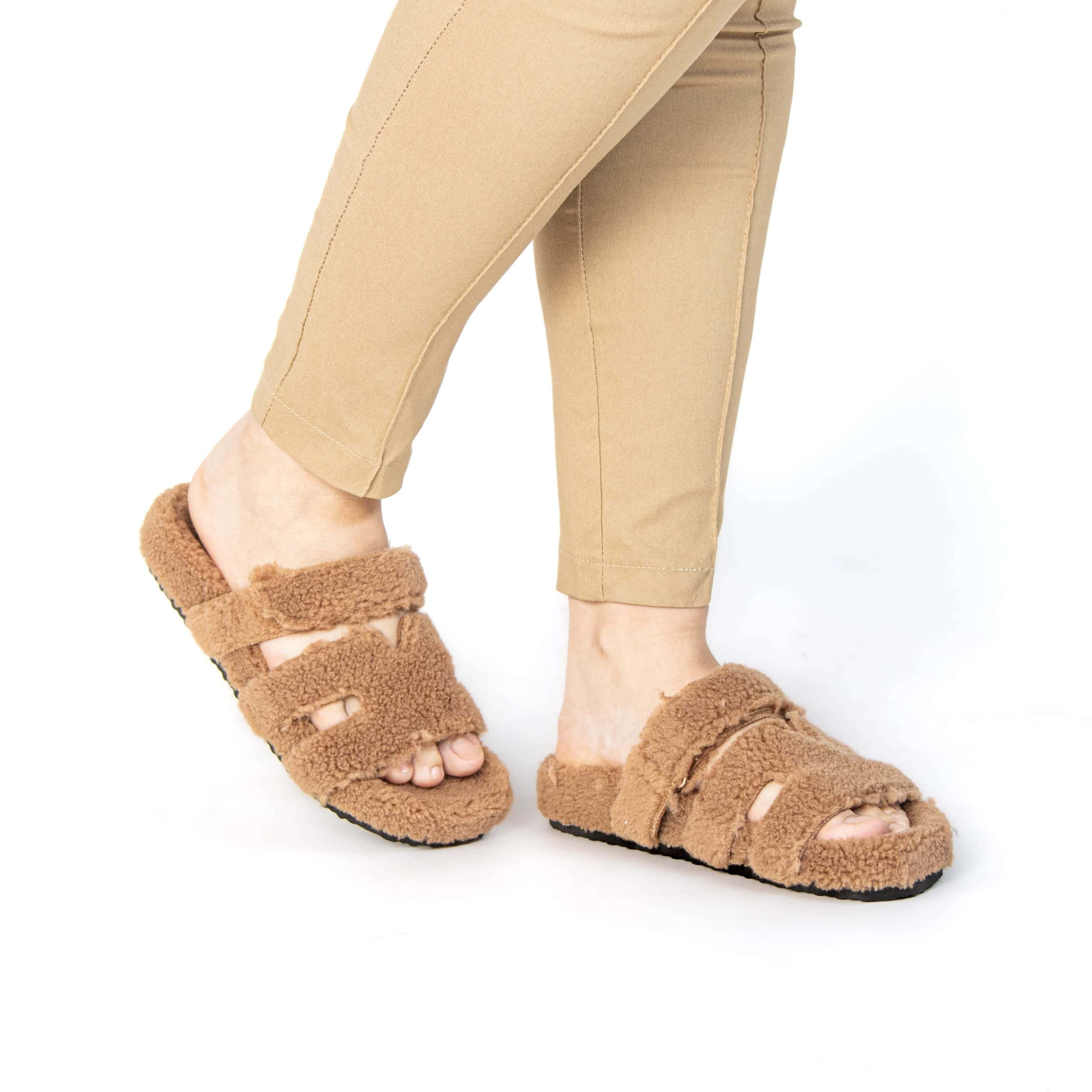 Softy – Pantoufles Femmes en Tabac.
