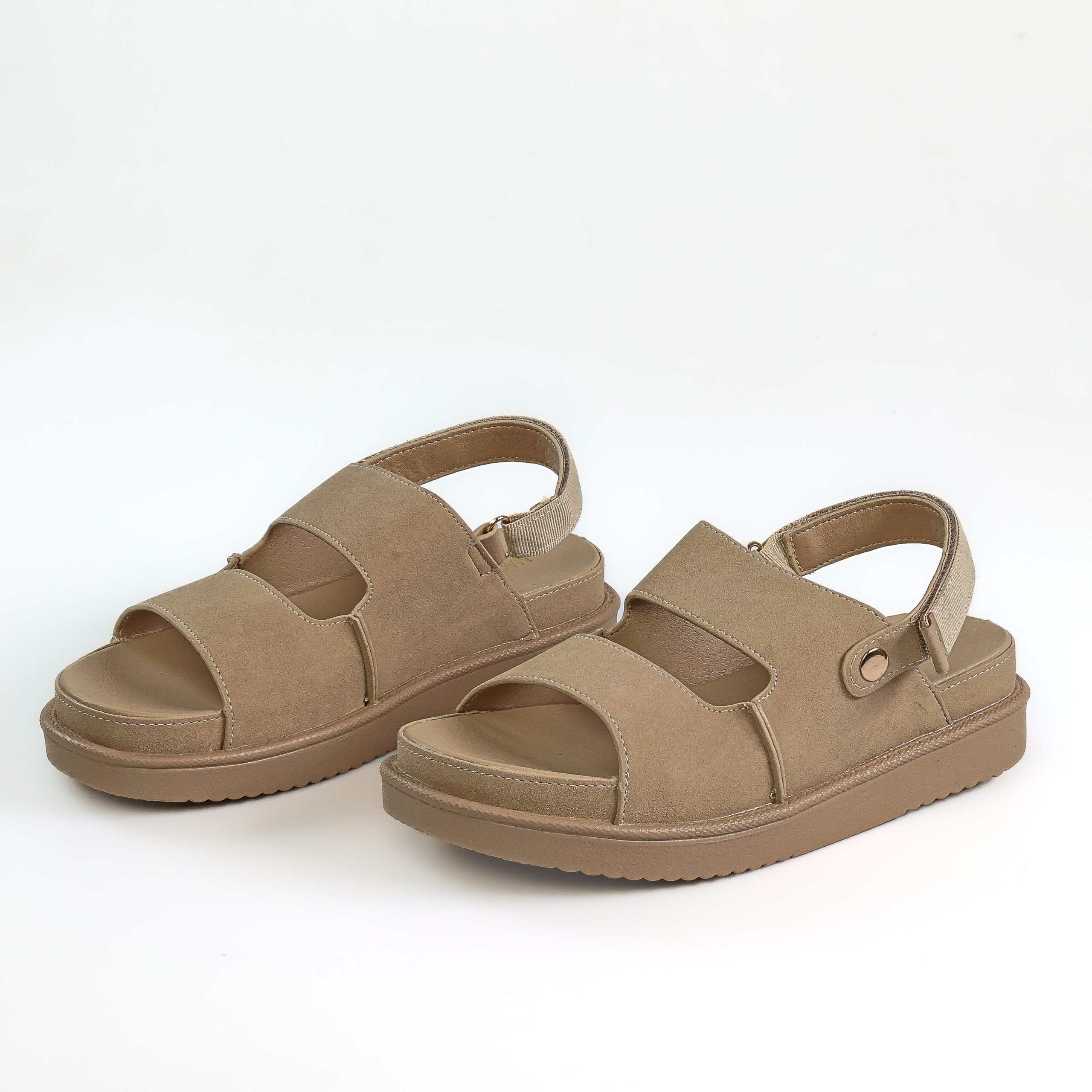 Cadence – Sandales confortables en Beige.