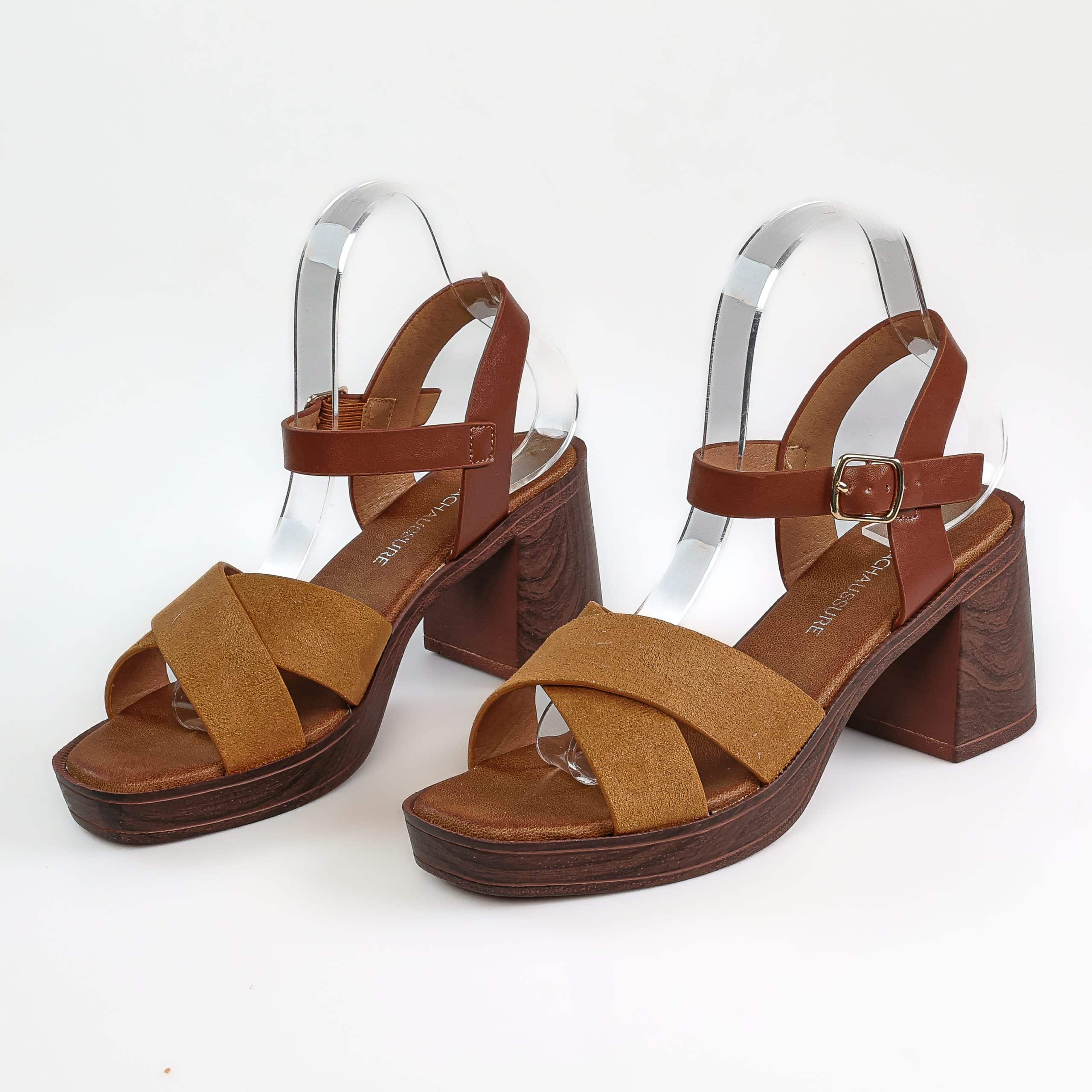 Cèdre – Sandales demi talon en Camel.