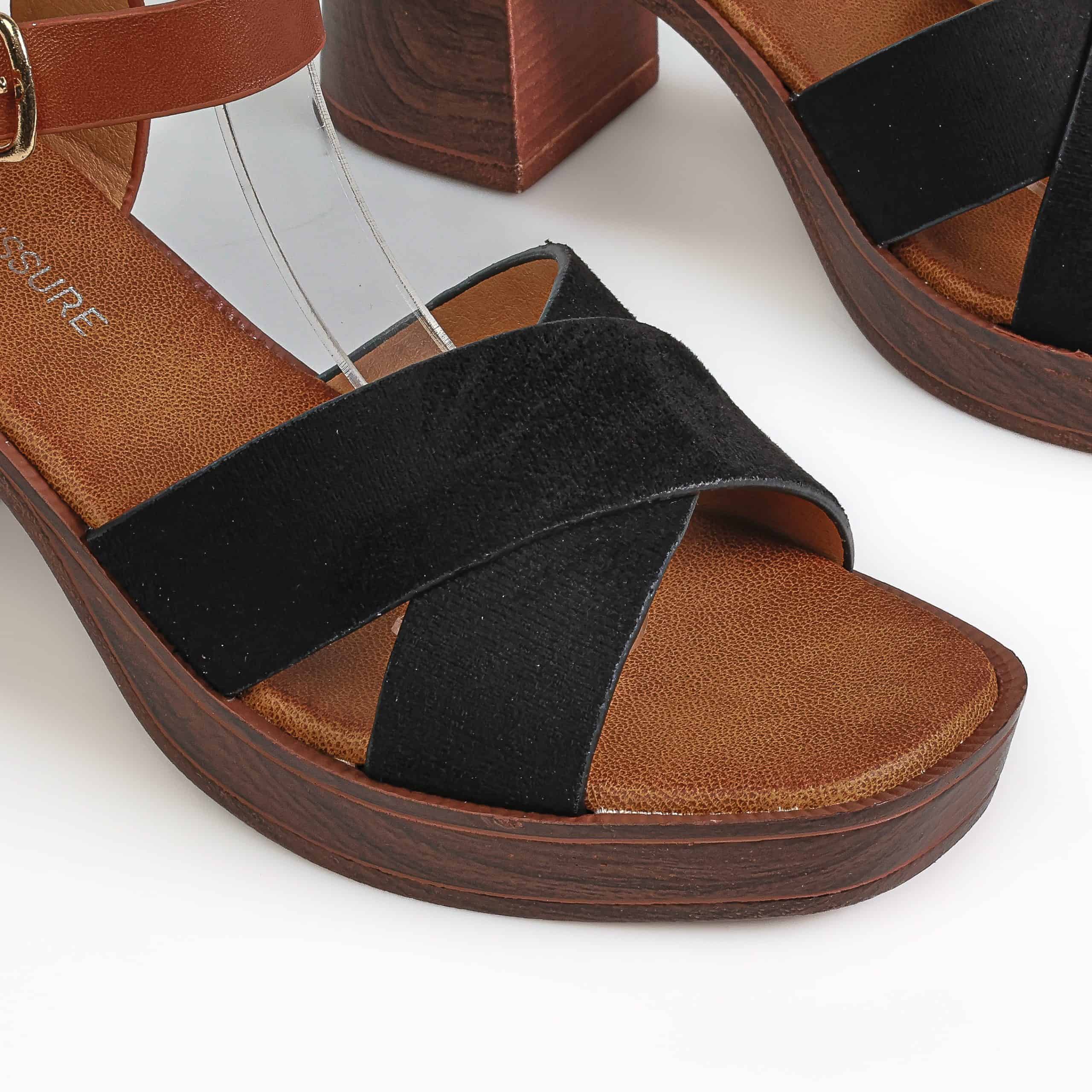 Cèdre – Sandales demi talon en Noir.