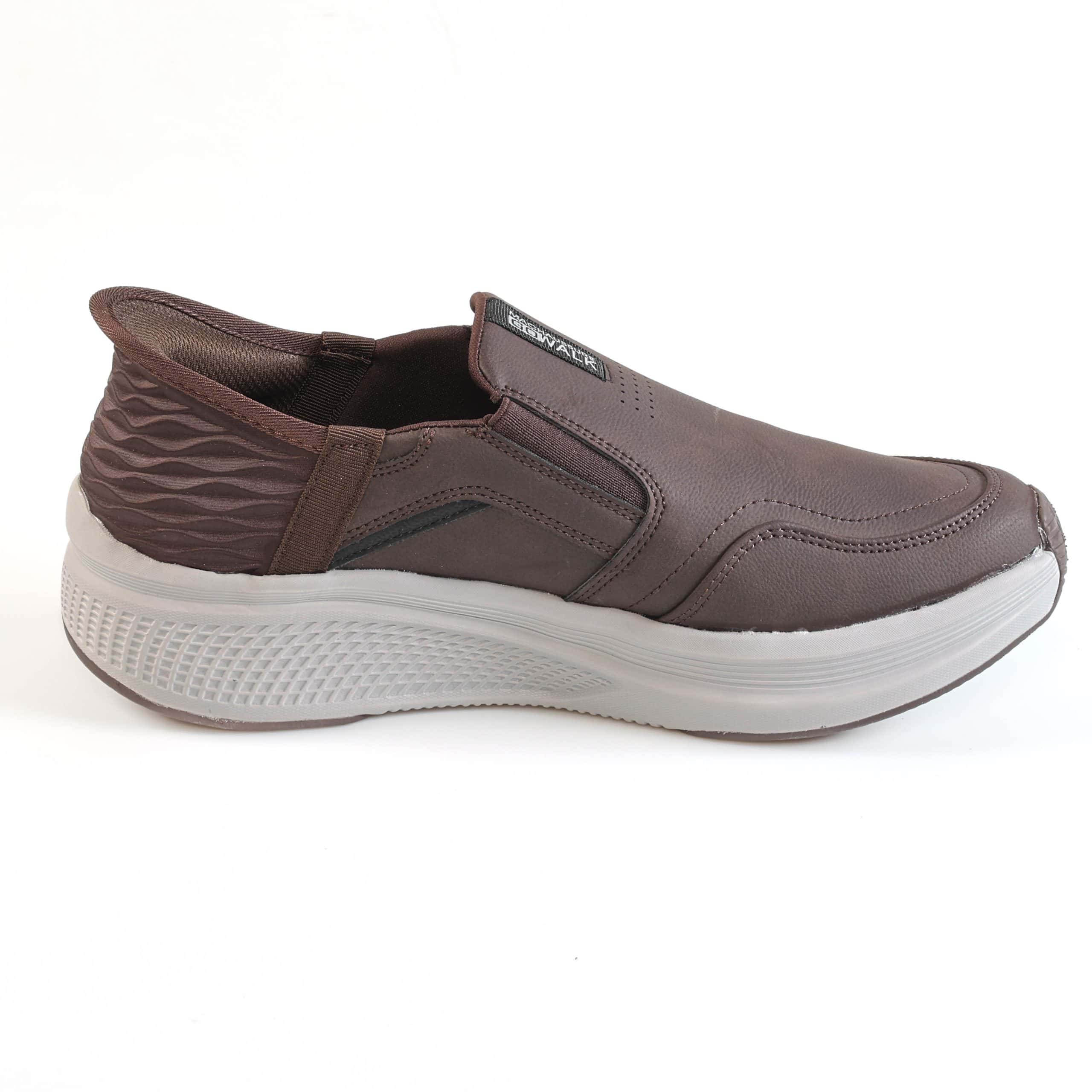 Accent – Baskets confortables Hommes en Coffee.