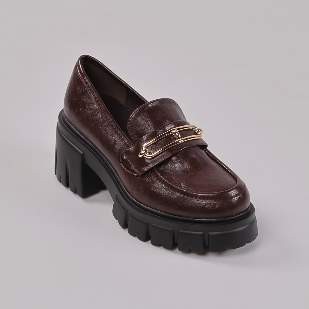 Lilas – Derbies à talon en Marron.