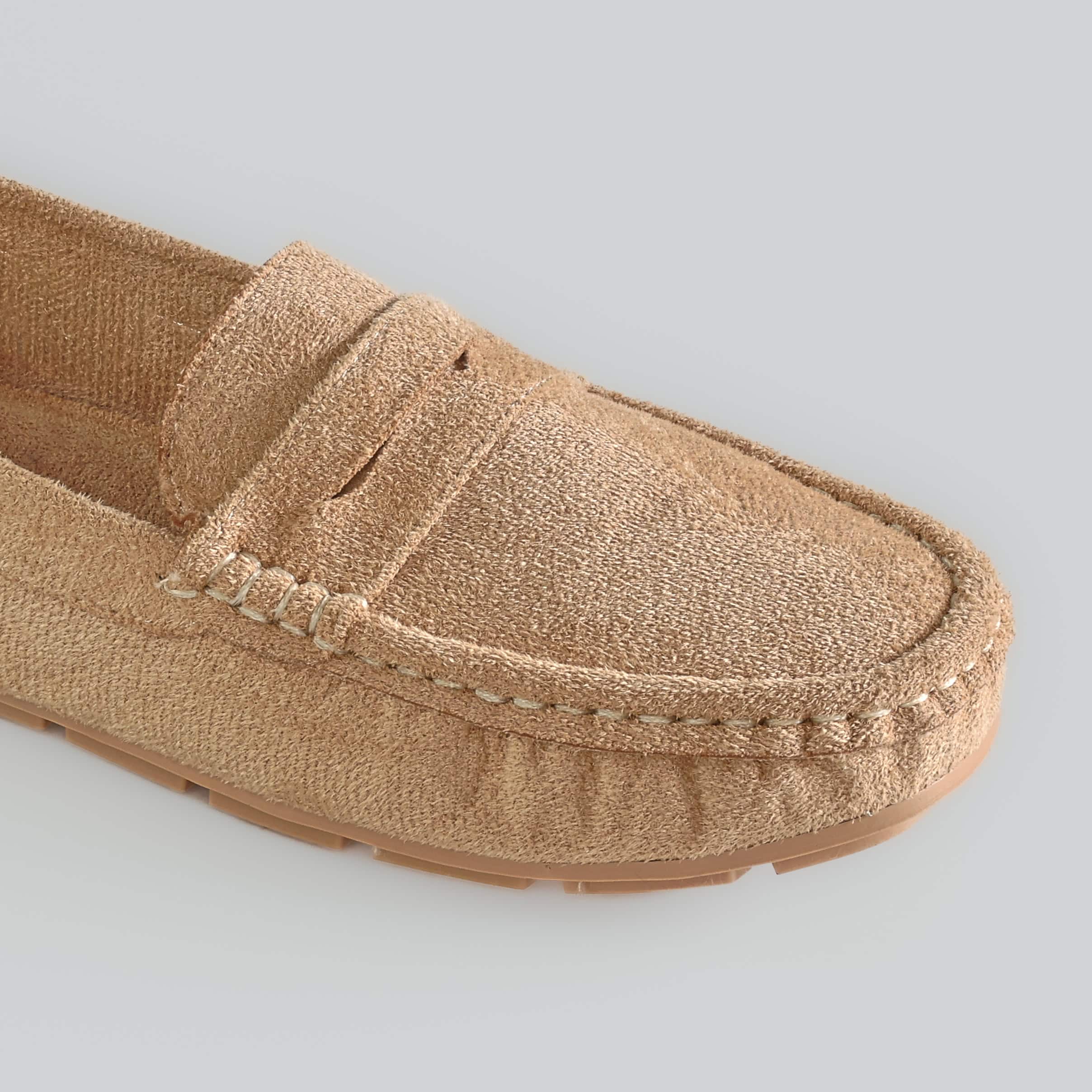 Basic – Mocassins Femmes en Beige.