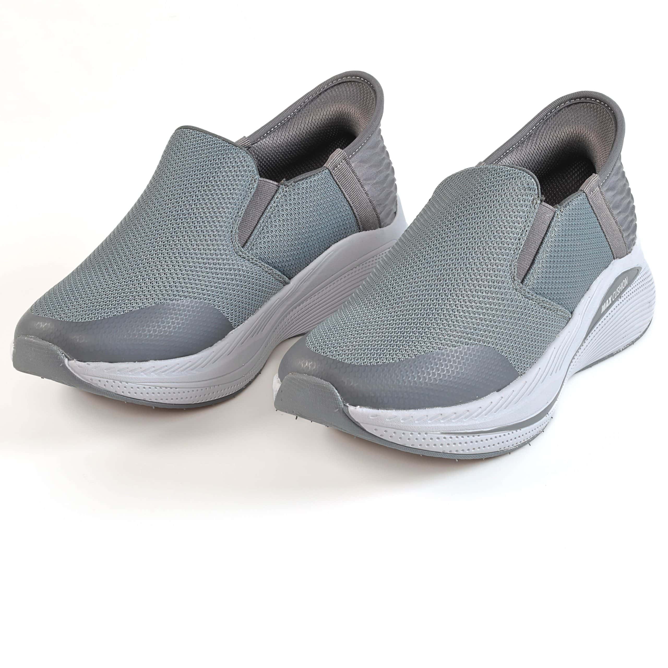 Kylian – Baskets Femmes en Gris.