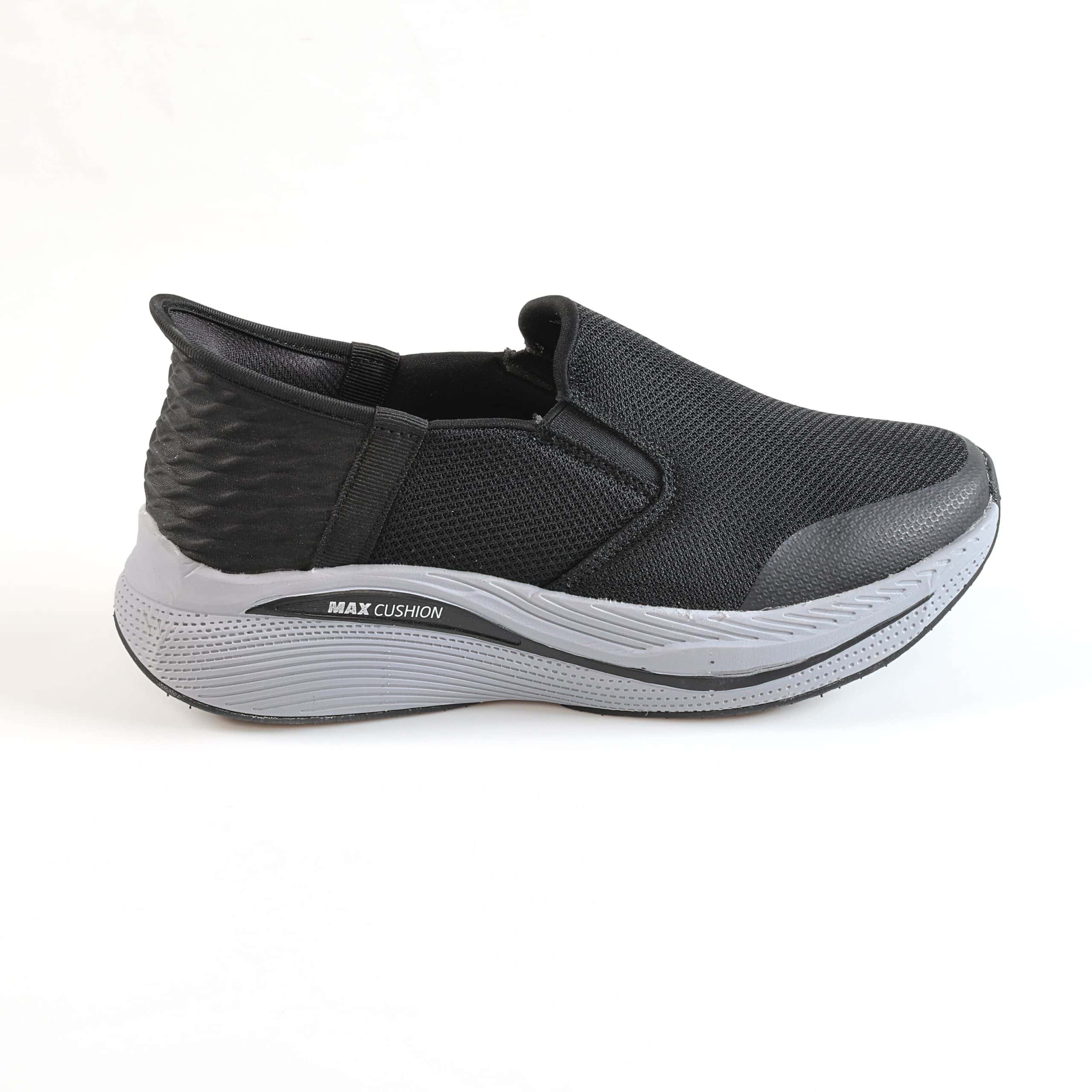 Kylian – Baskets Femmes en Noir.