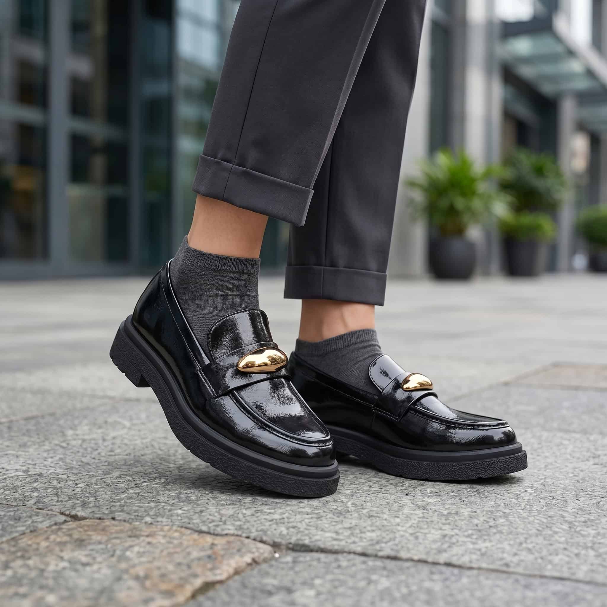Fandy – Derbies Femmes en Noir.