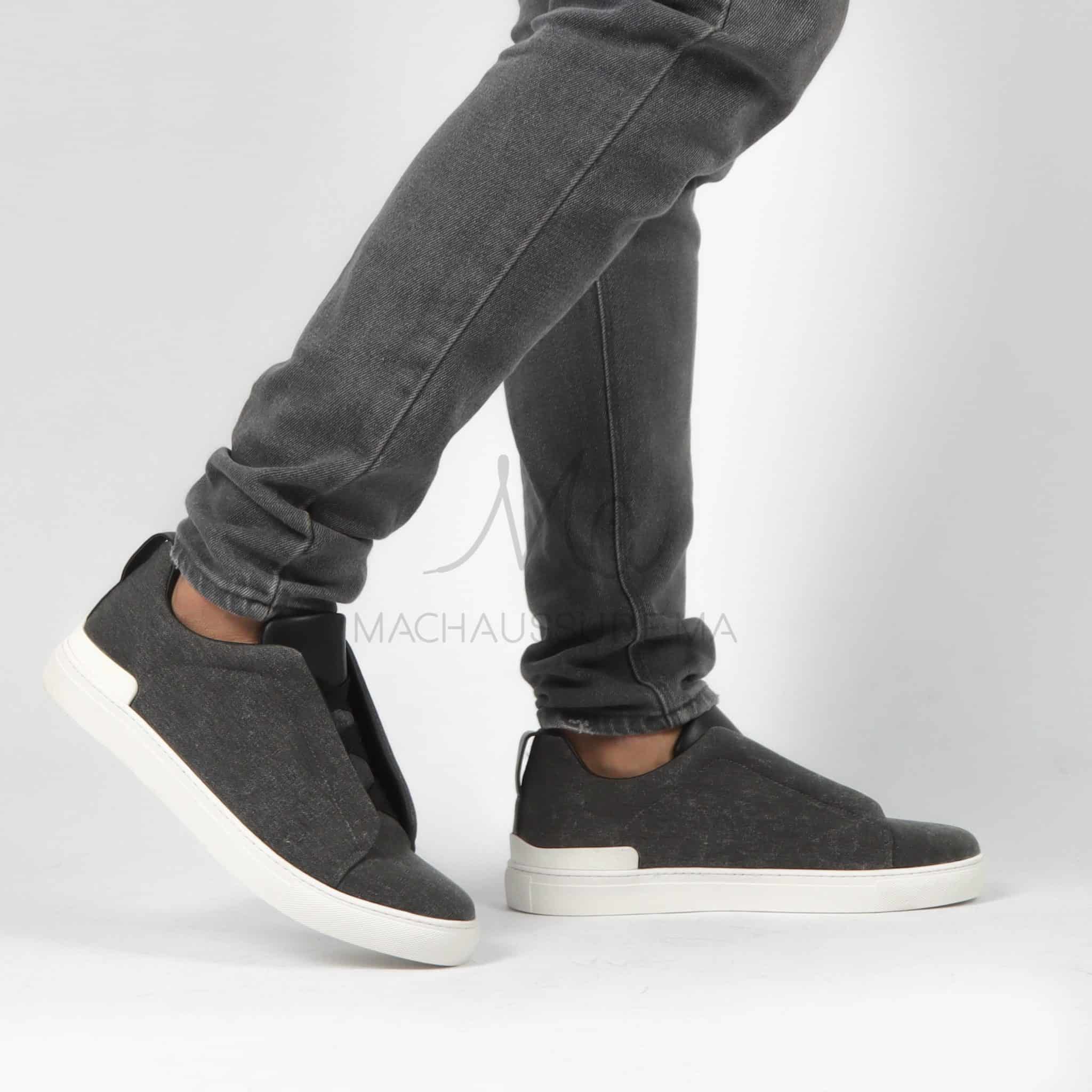Quantum - Baskets Hommes en Noir.