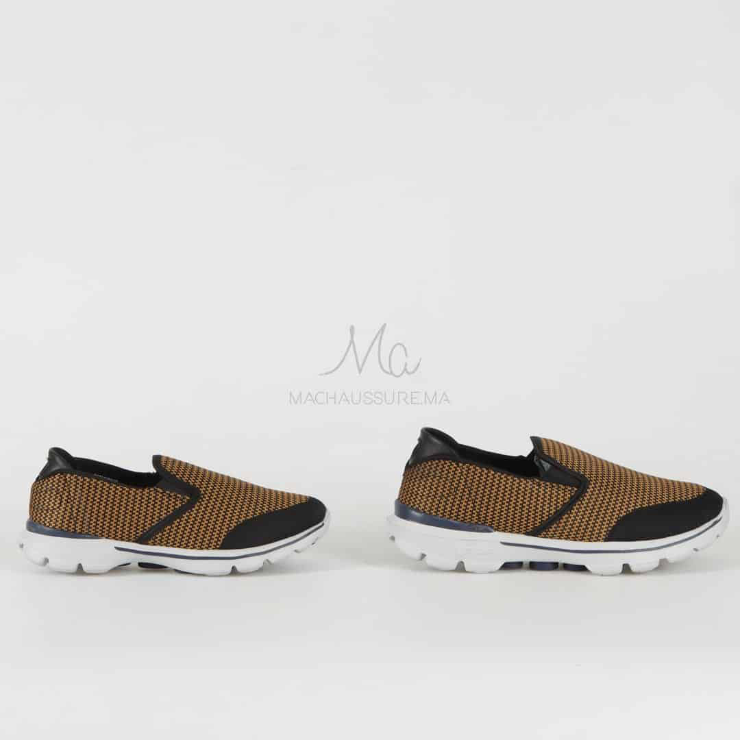 Chaussure légère respirante en Beige.