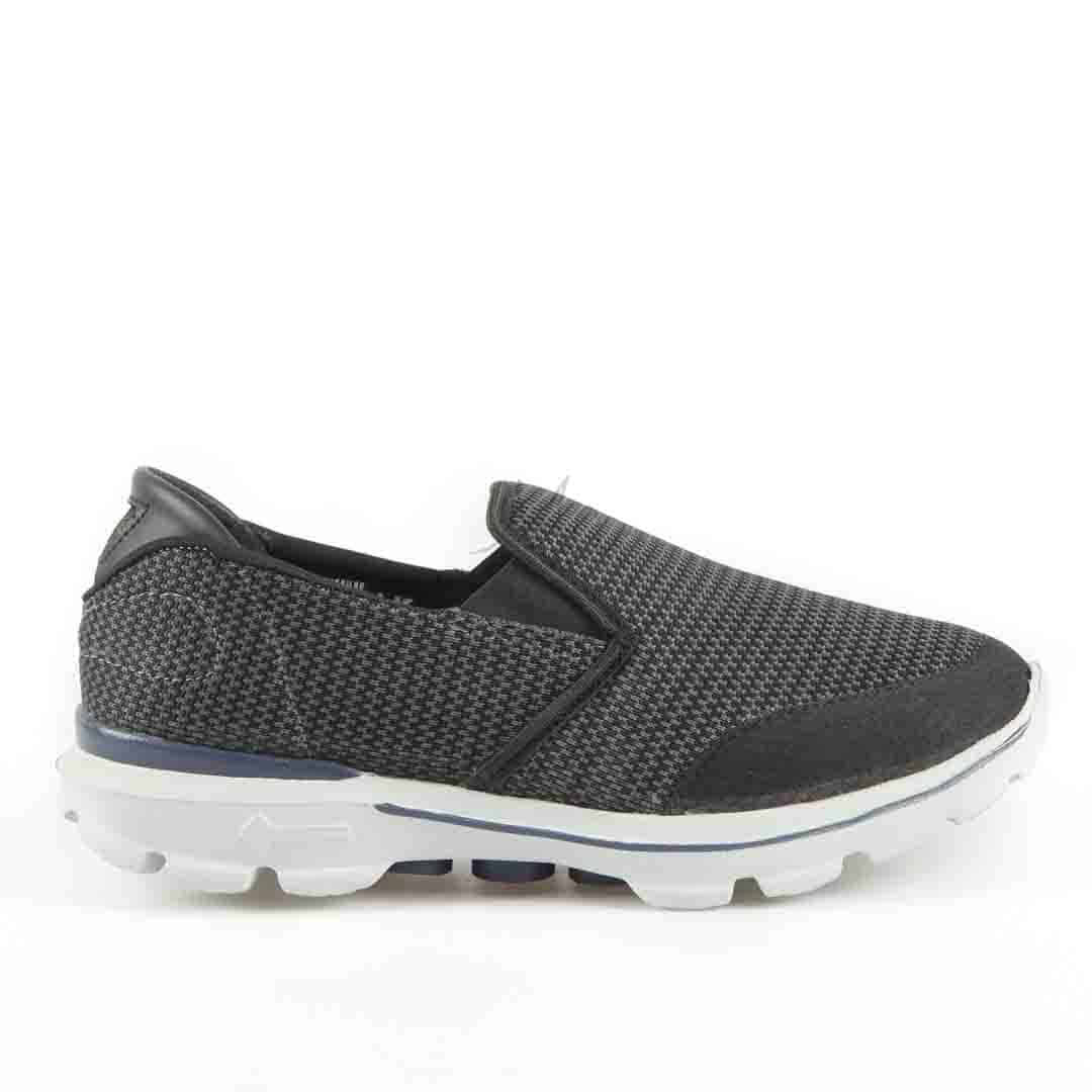 Chaussure légère respirante en Noir.