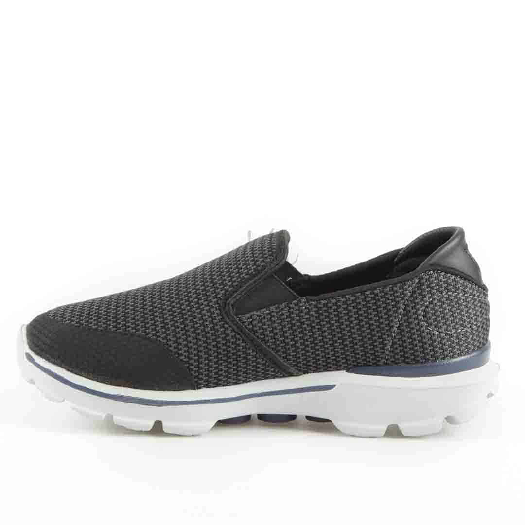 Chaussure légère respirante en Noir.
