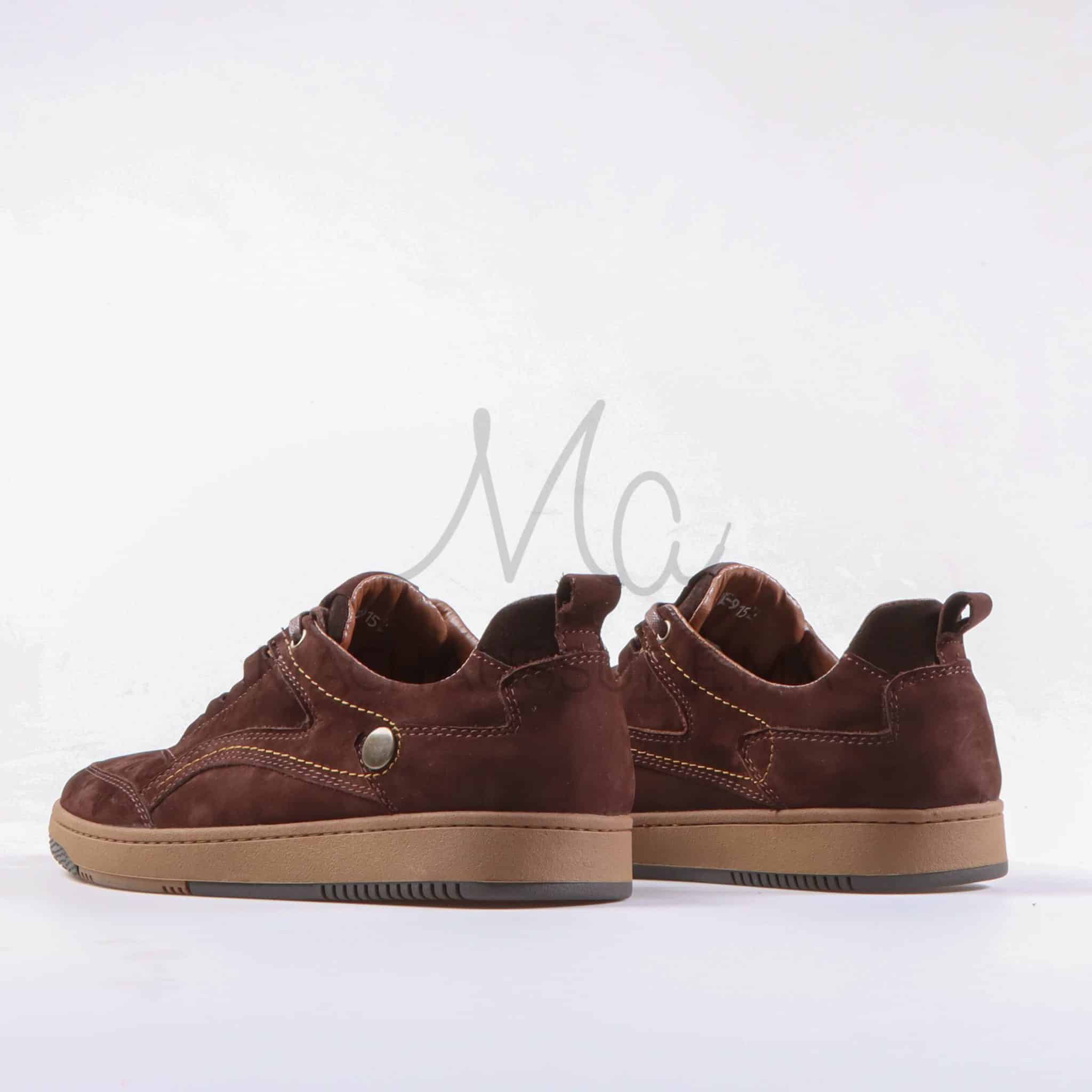 Oasis - Baskets confortables en Marron.