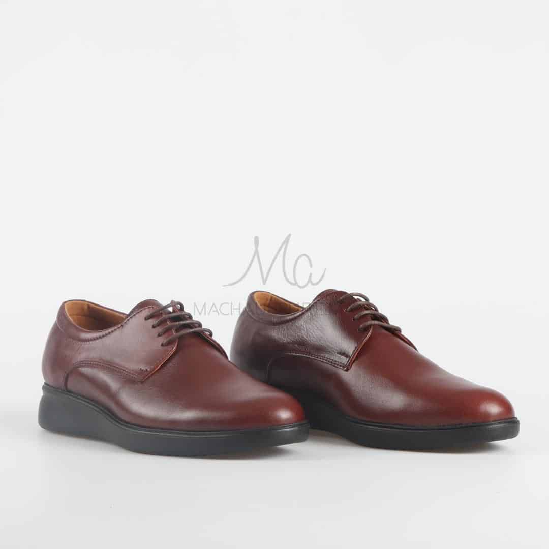 NOXWELL - Chaussures de ville en Marron.