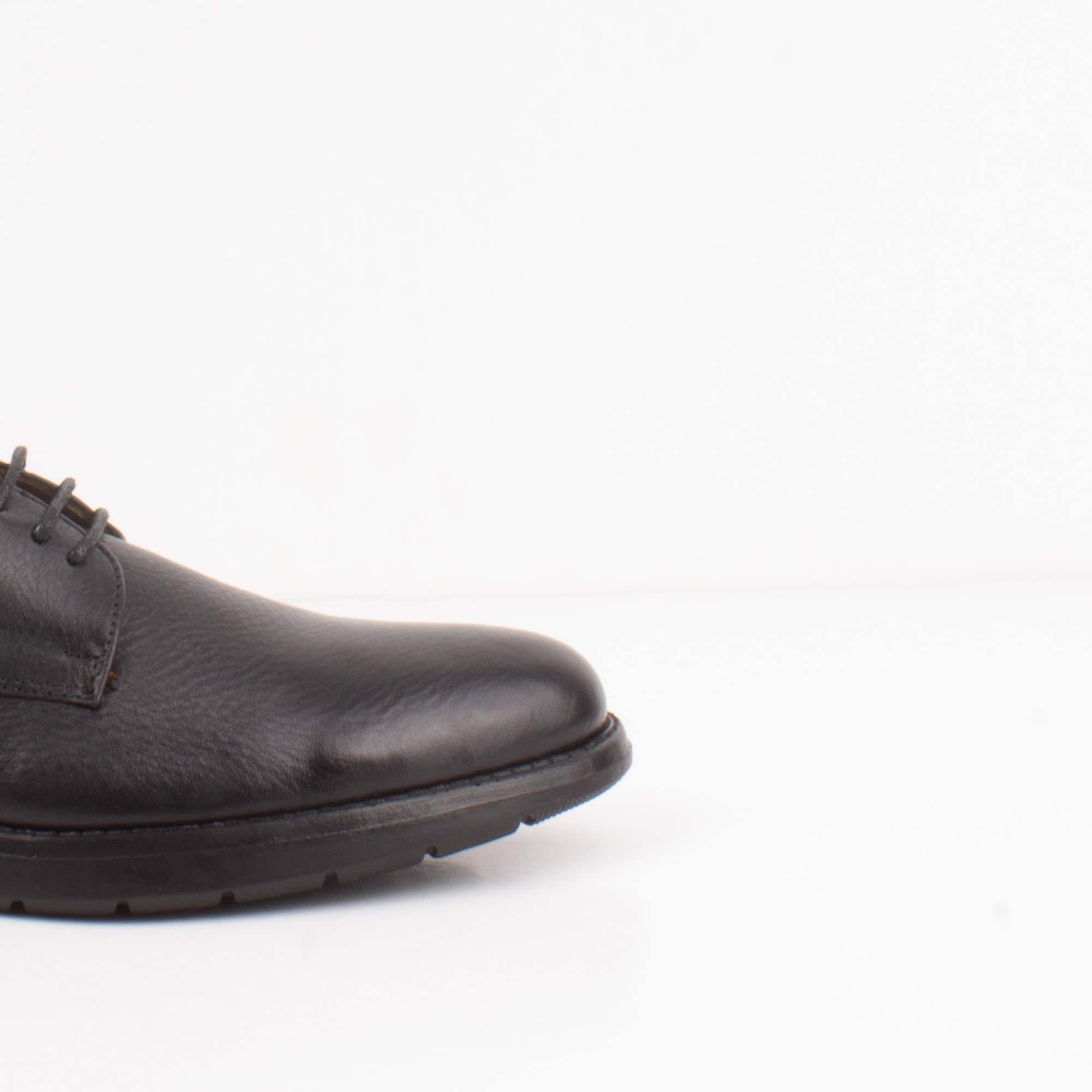 NOXWELL - Chaussures de ville en Noir.