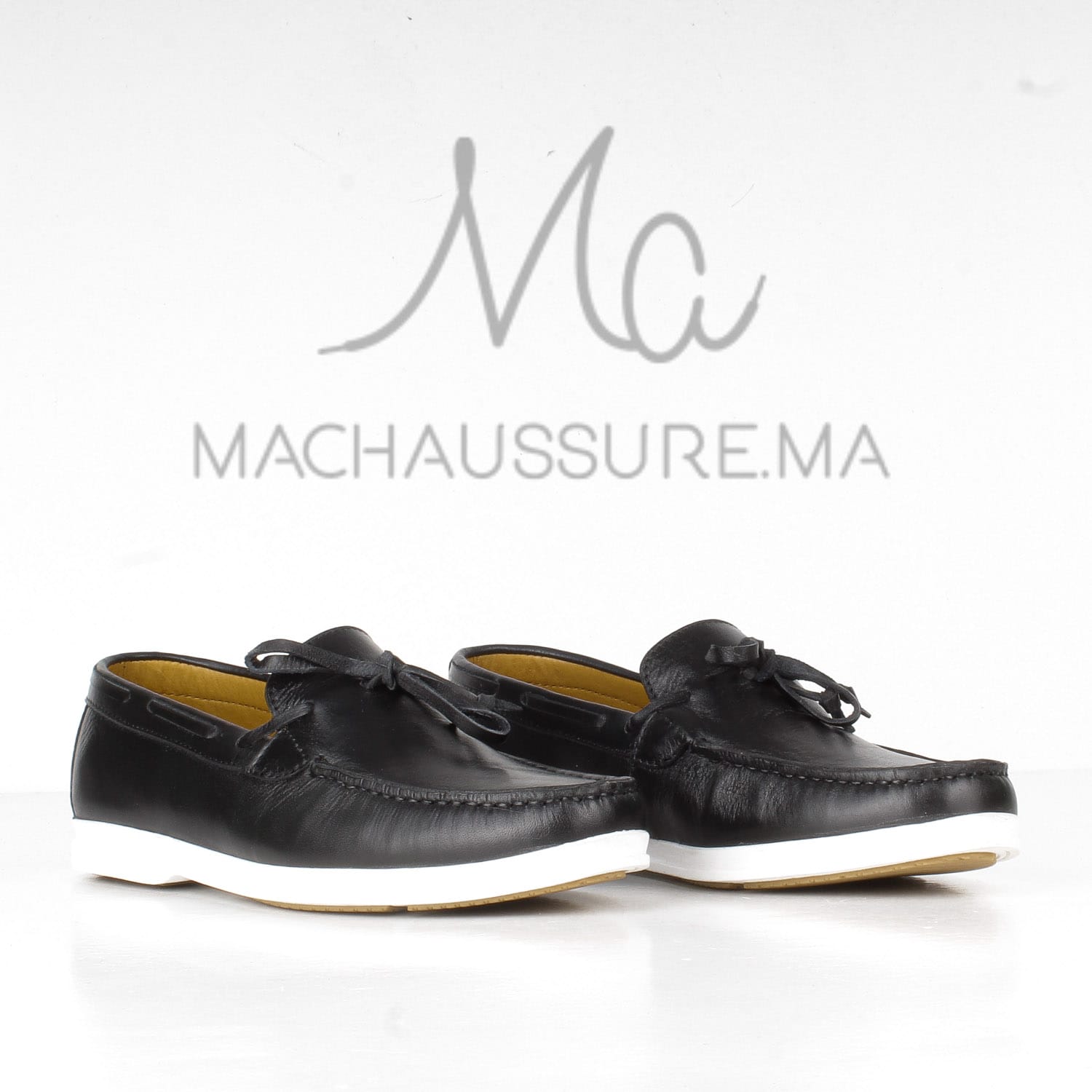PIER-ONE Chaussures bateau en Cuir Noir.