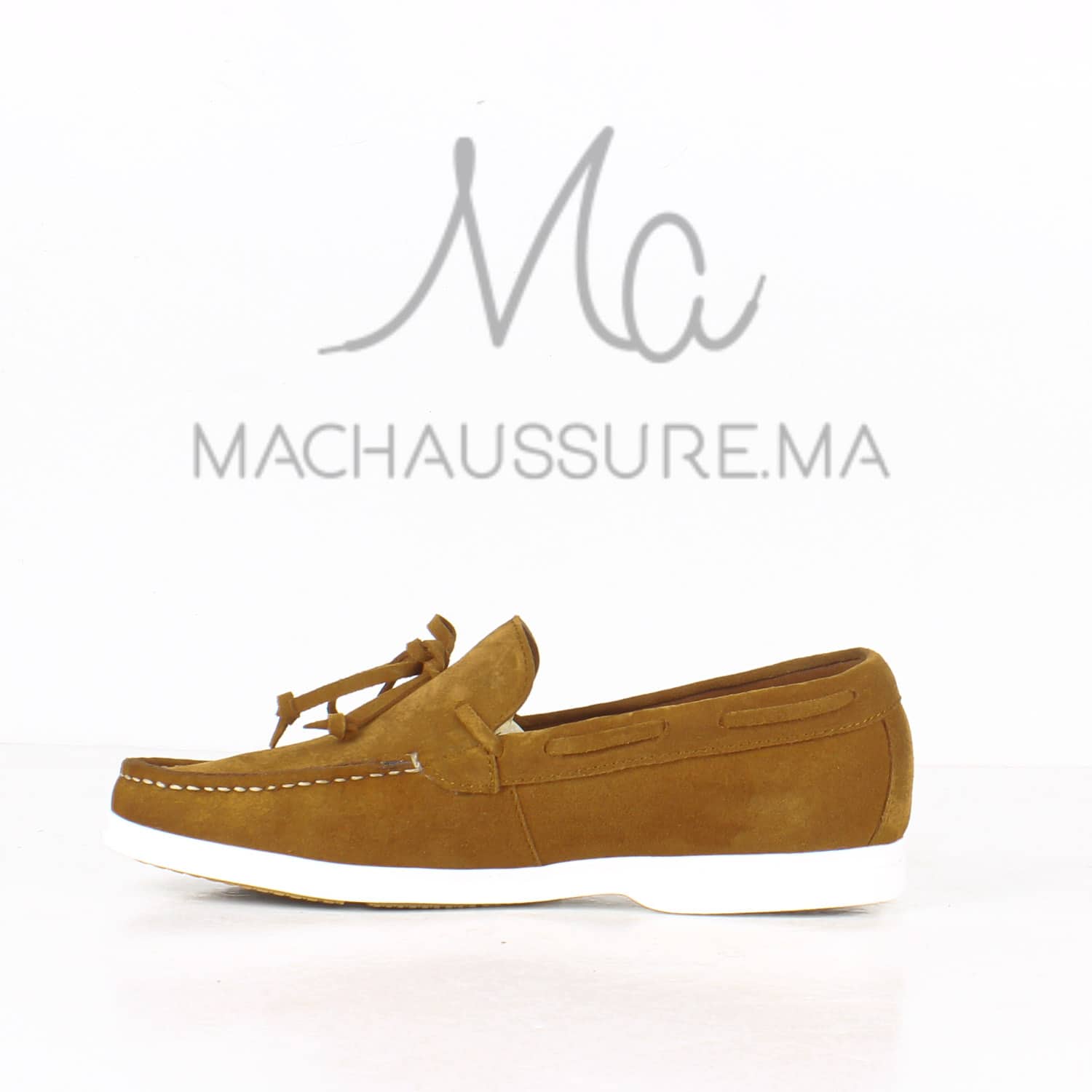 PIER-ONE Chaussures bateau en daim Tabac.
