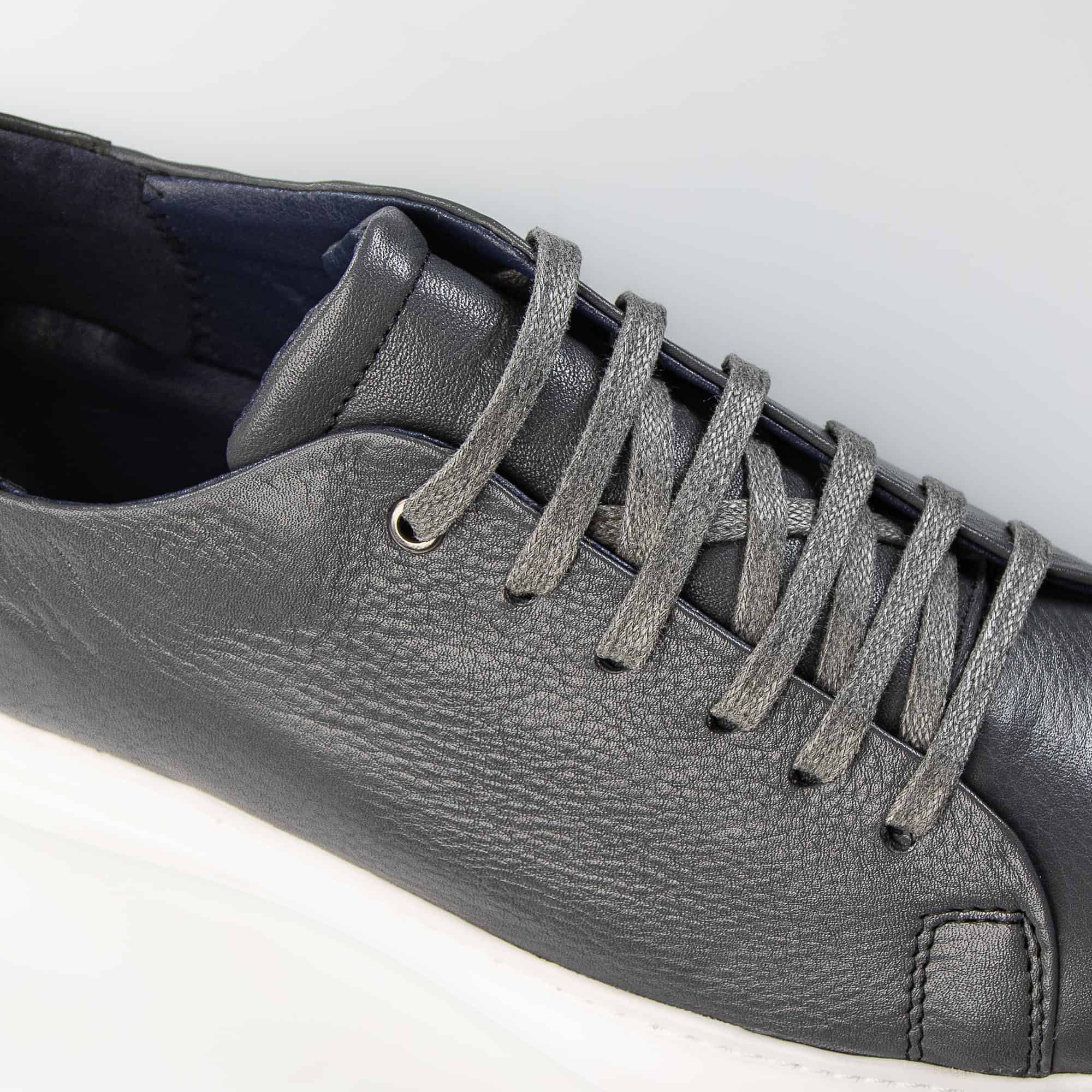 Velocity - Baskets confortables en Gris.