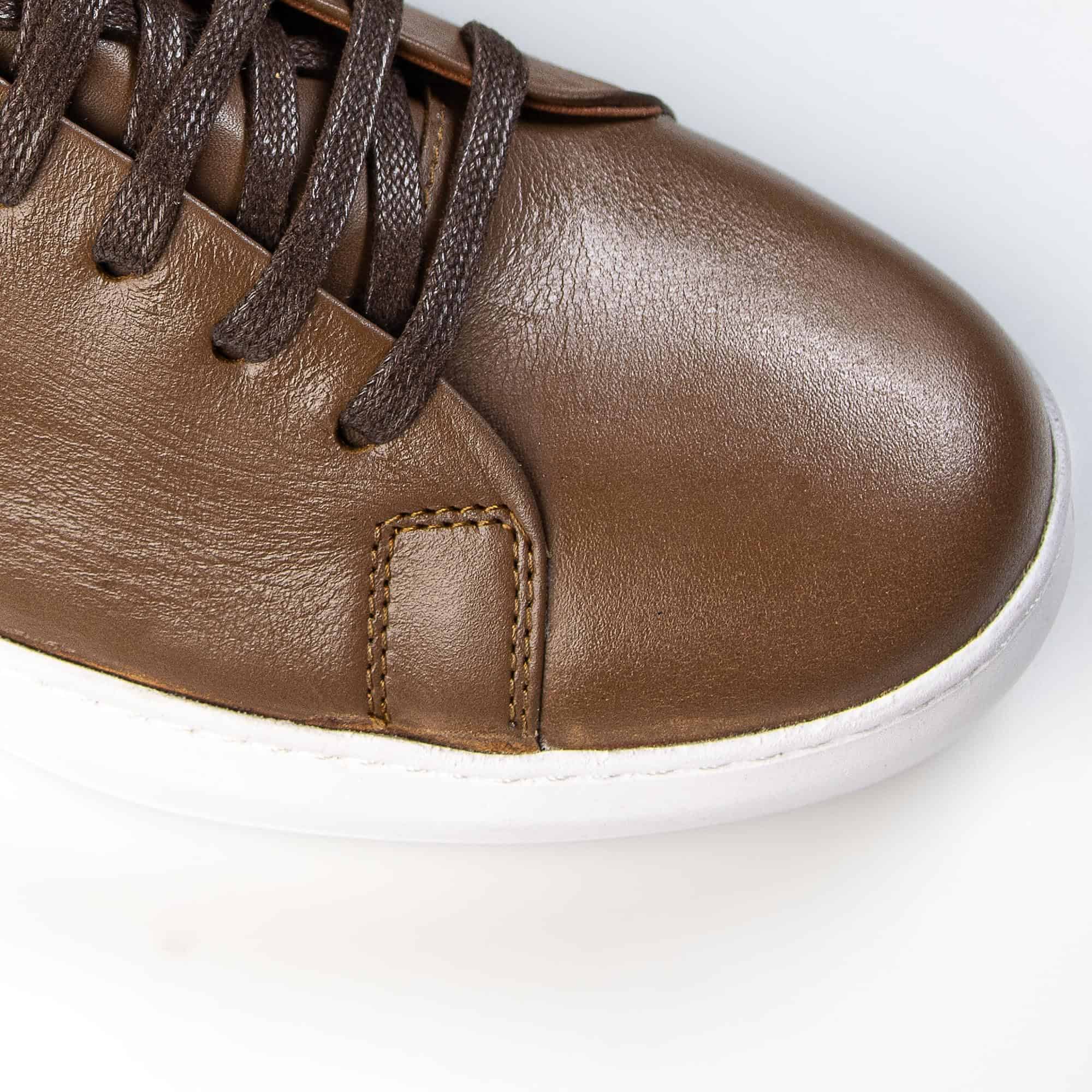 Velocity - Baskets confortables en Marron.