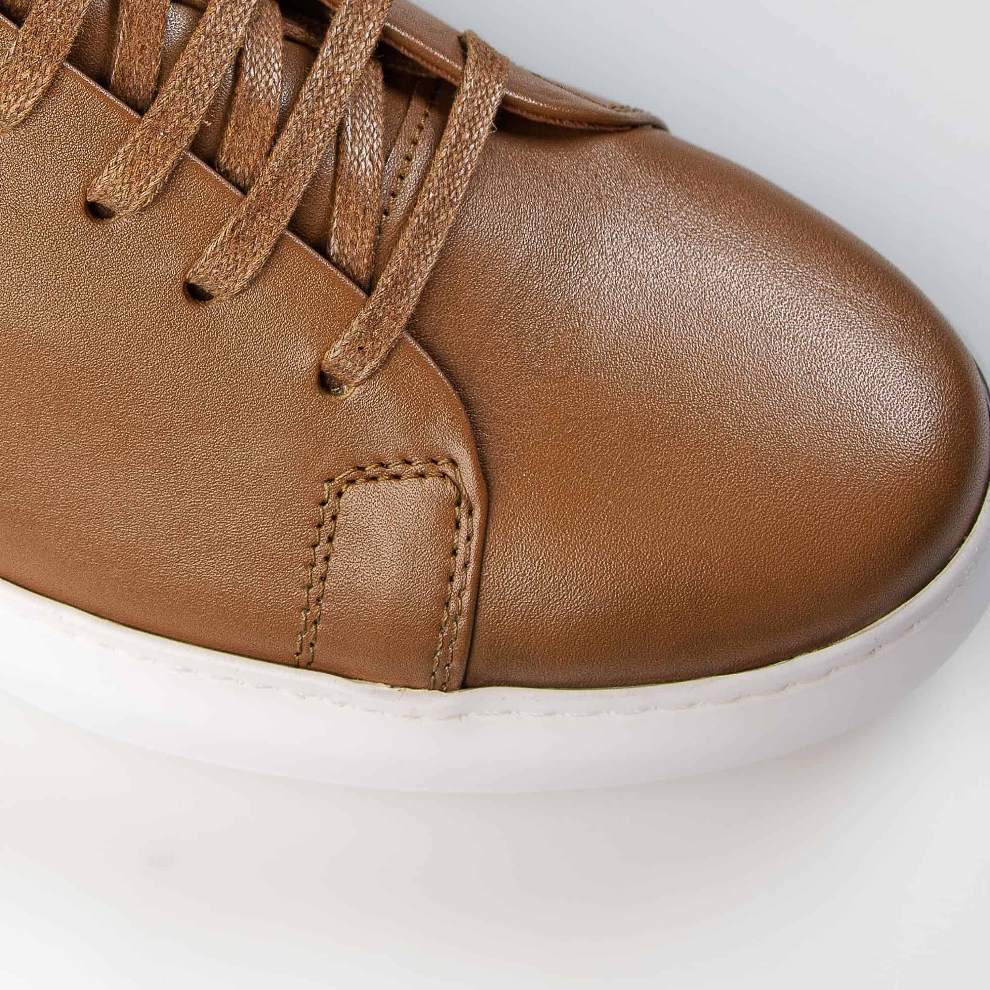 Velocity - Baskets confortables en Tabac.