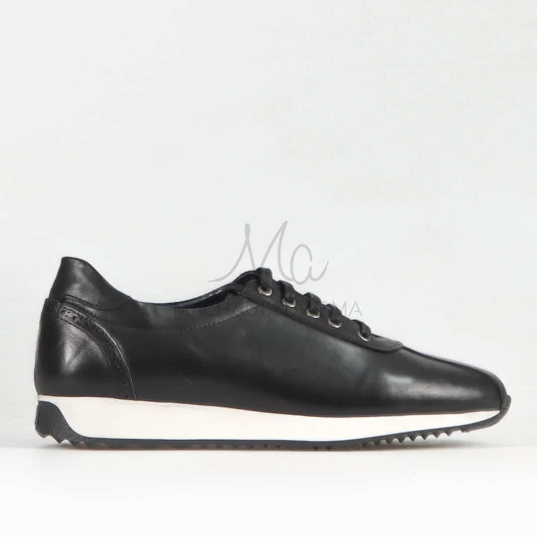 IOBATES - Baskets 100 %Cuir en Noir.