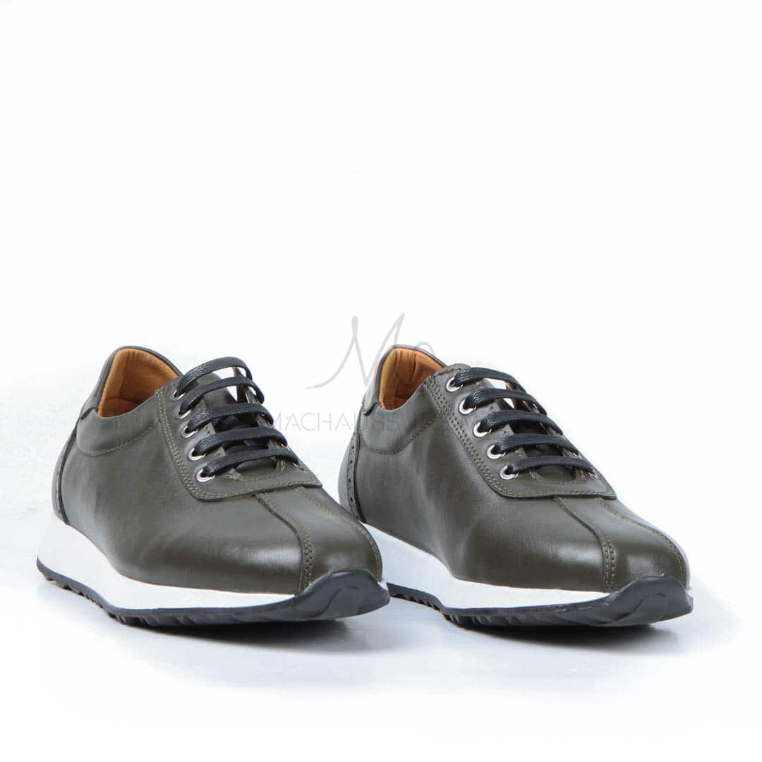 IOBATES - Baskets 100 %Cuir en Vert.