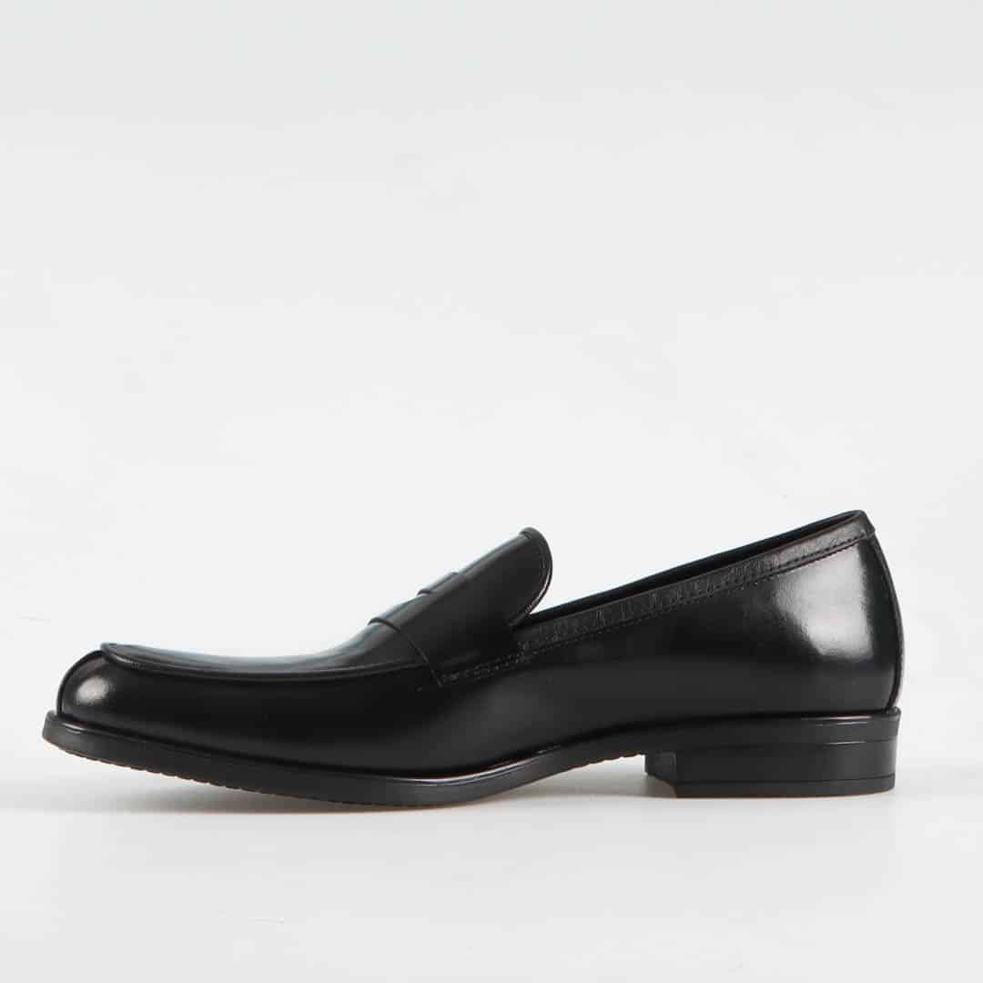 Yorgous – Chaussure de ville – Noir.