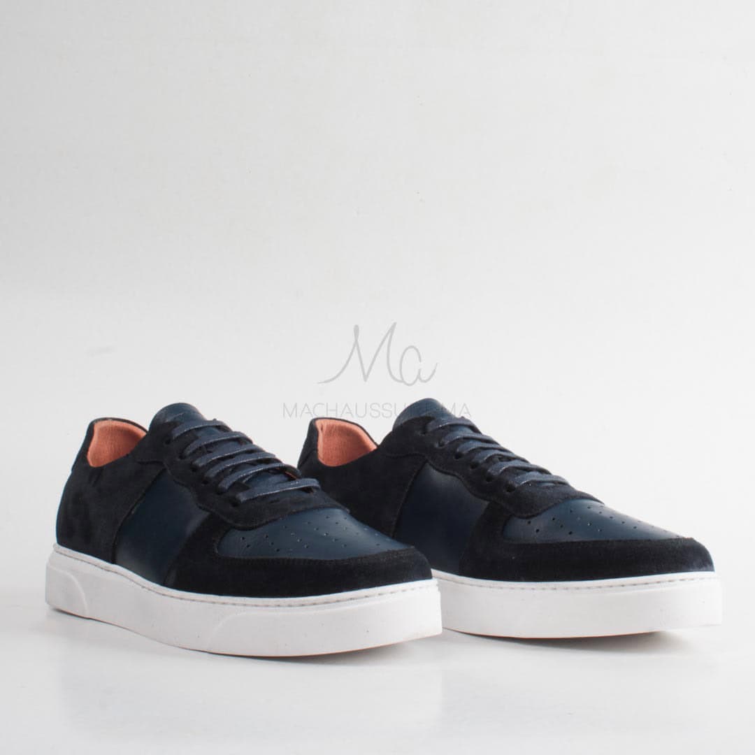 AIR BALVIN - Baskets en Daim Bleu.