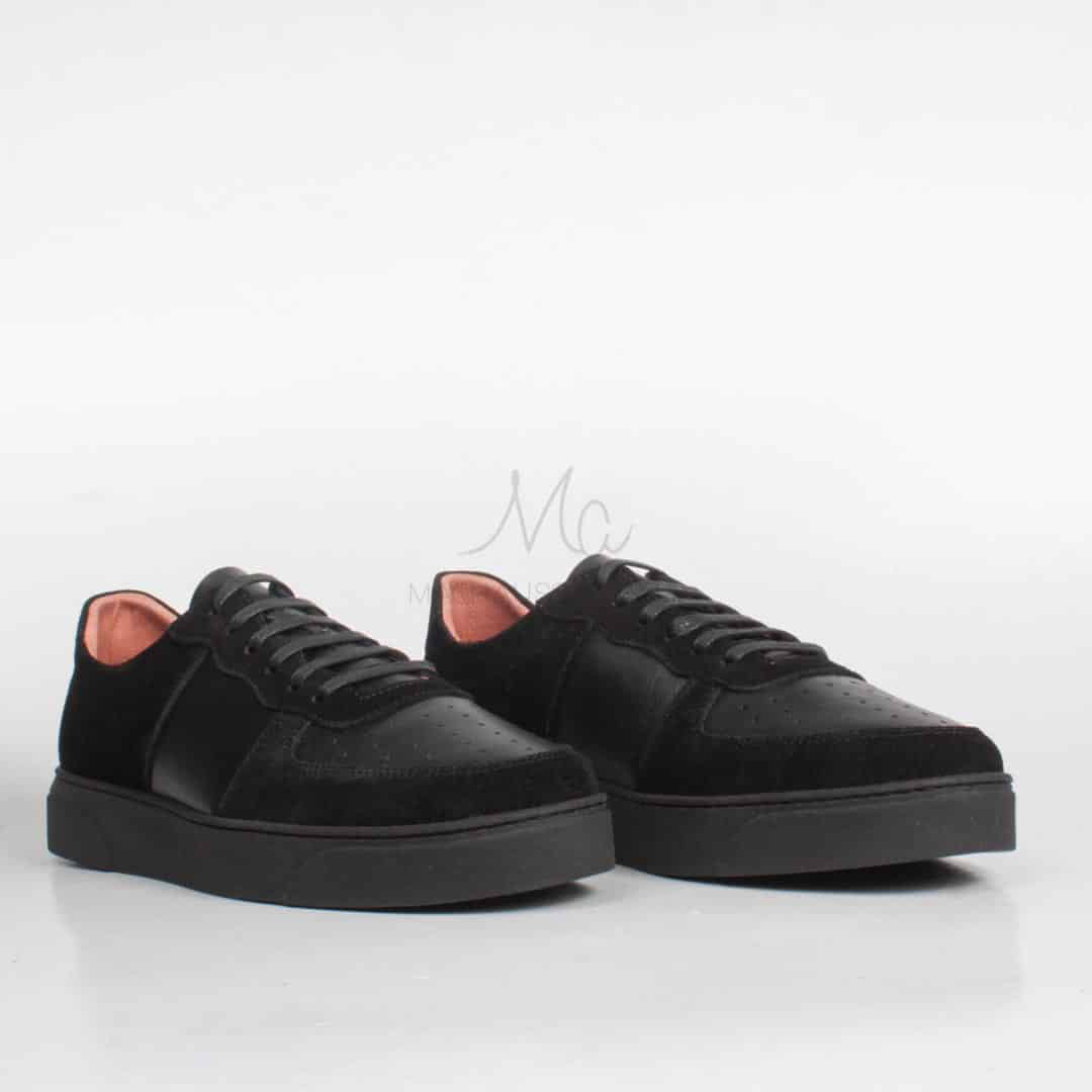 AIR BALVIN - Baskets en Daim Noir.