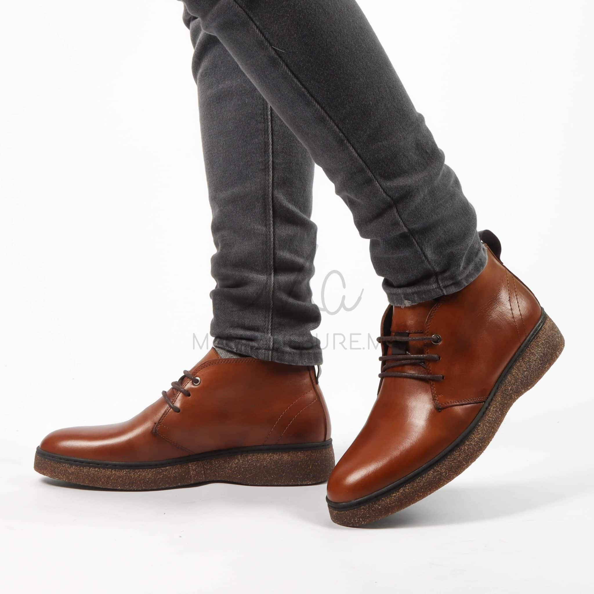 Decorum - Boots Hommes en Tabac.