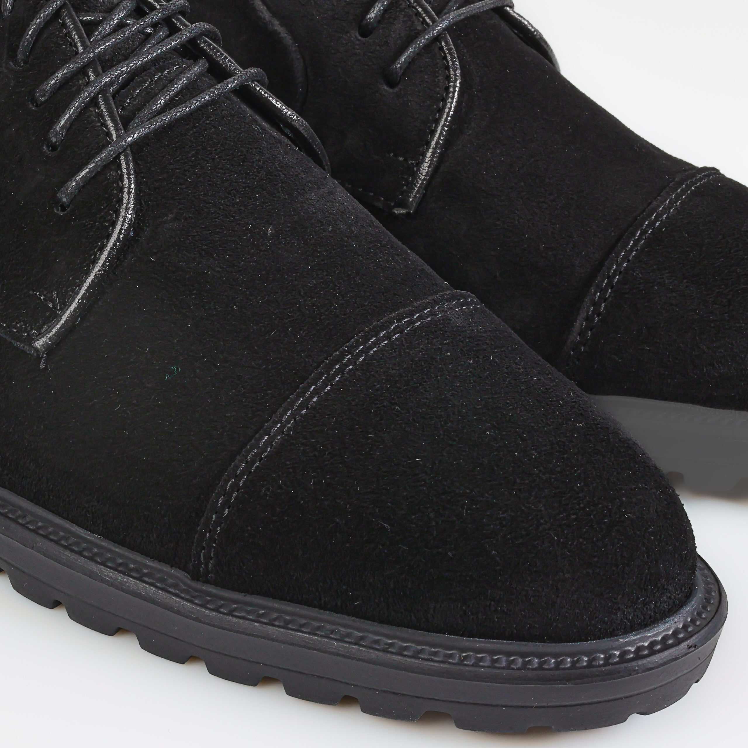 Byron – Chaussures de ville en Cuir Noir.